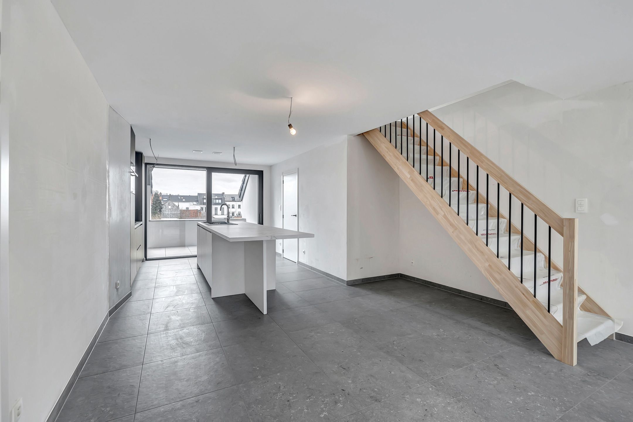 Uniek duplex appartement met twee slaapkamers foto 13