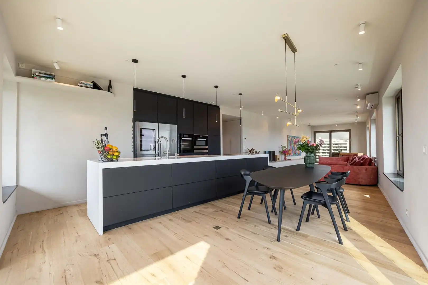 Wonen met prachtige panorama's en XXL-terrassen foto {{pictureIndex}}