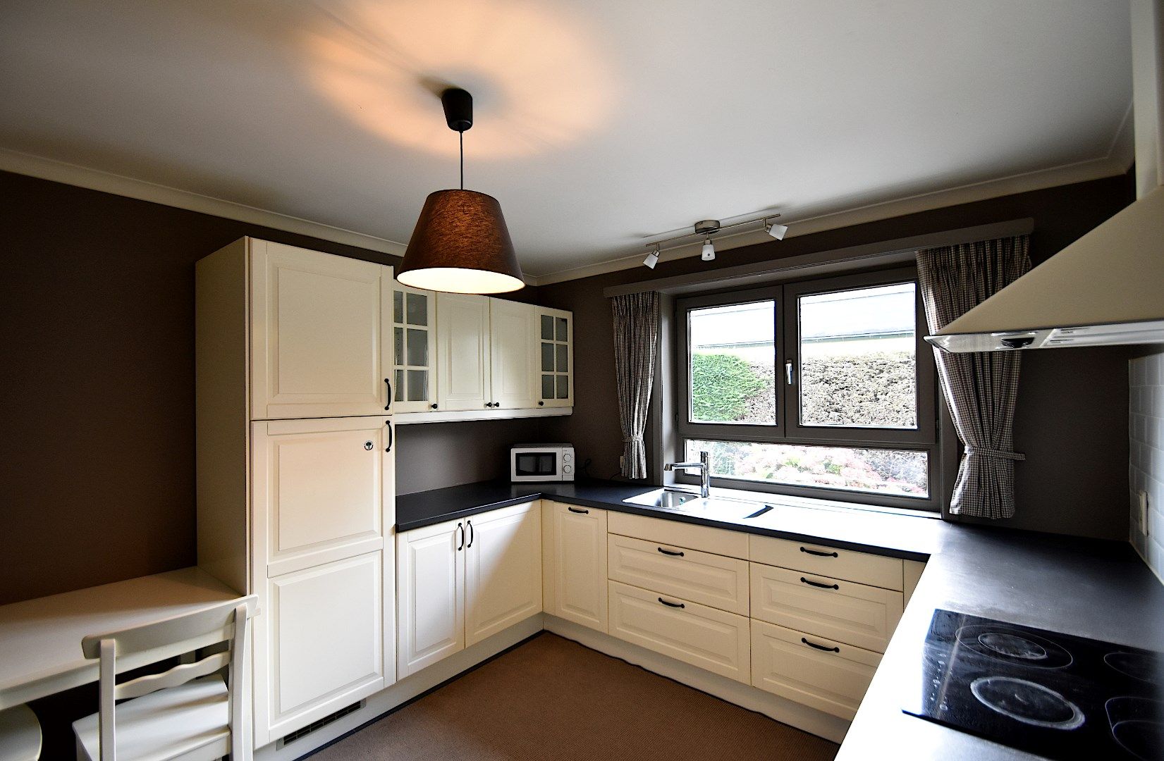 Alleenstaande woning op top locatie in residentiële wijk " De Noordhoek" foto 13
