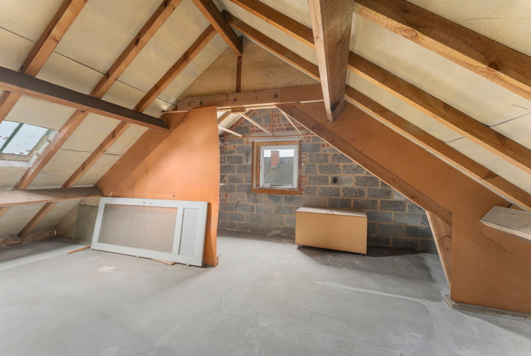 Karaktervolle woning met veel potentieel! foto 15