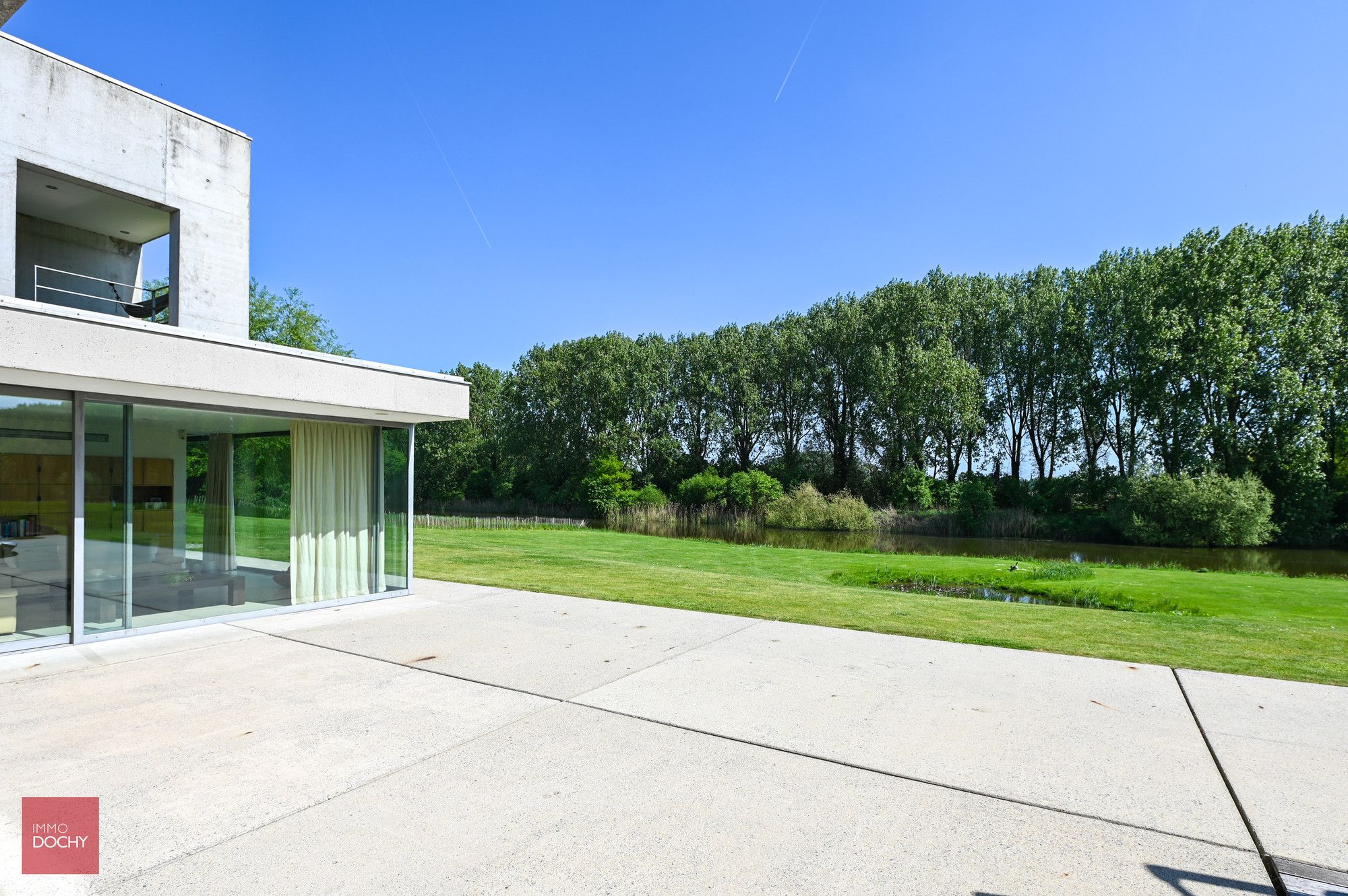 Uniek gelegen luxe-villa (palend aan oude leiearm) foto 16