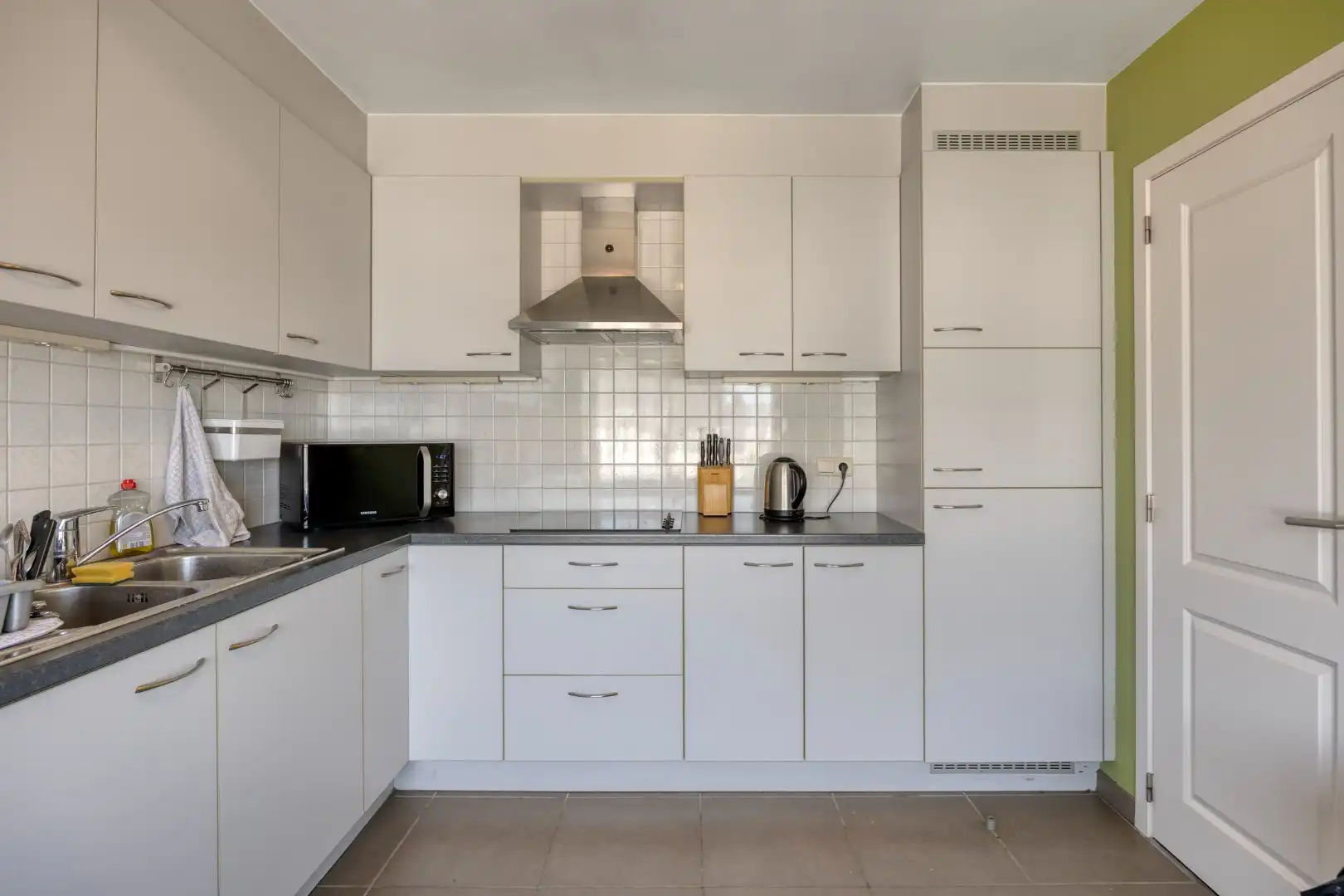 Ruim appartement met 3 slpks, centraal gelegen in Mol !  foto 6