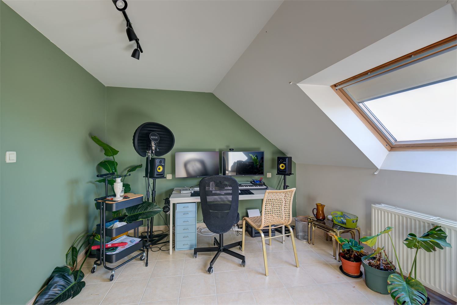 DUPLEXAPPARTEMENT MET 2 SLAAPKAMERS IN HET CENTRUM VAN BILZEN foto 13