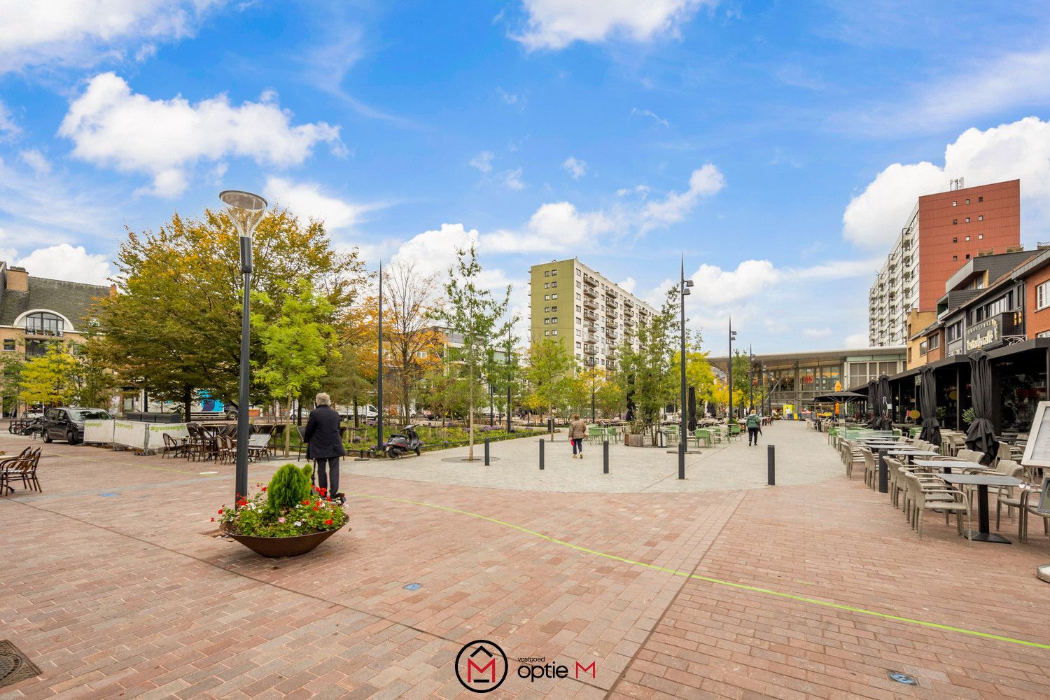 APPARTEMENT MET PANORAMISCH ZICHT EN TERRAS IN HARTJE GENK foto 3