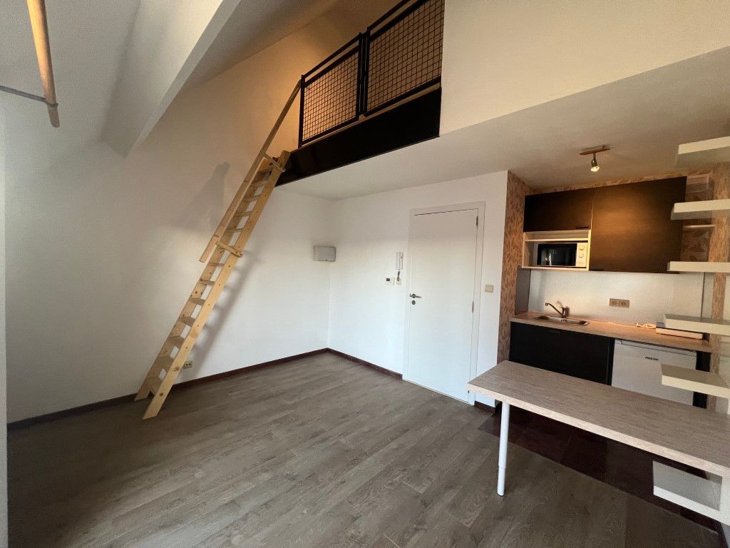 Gezellige duplex-studio met balkon in het centrum van Eisden. foto 4