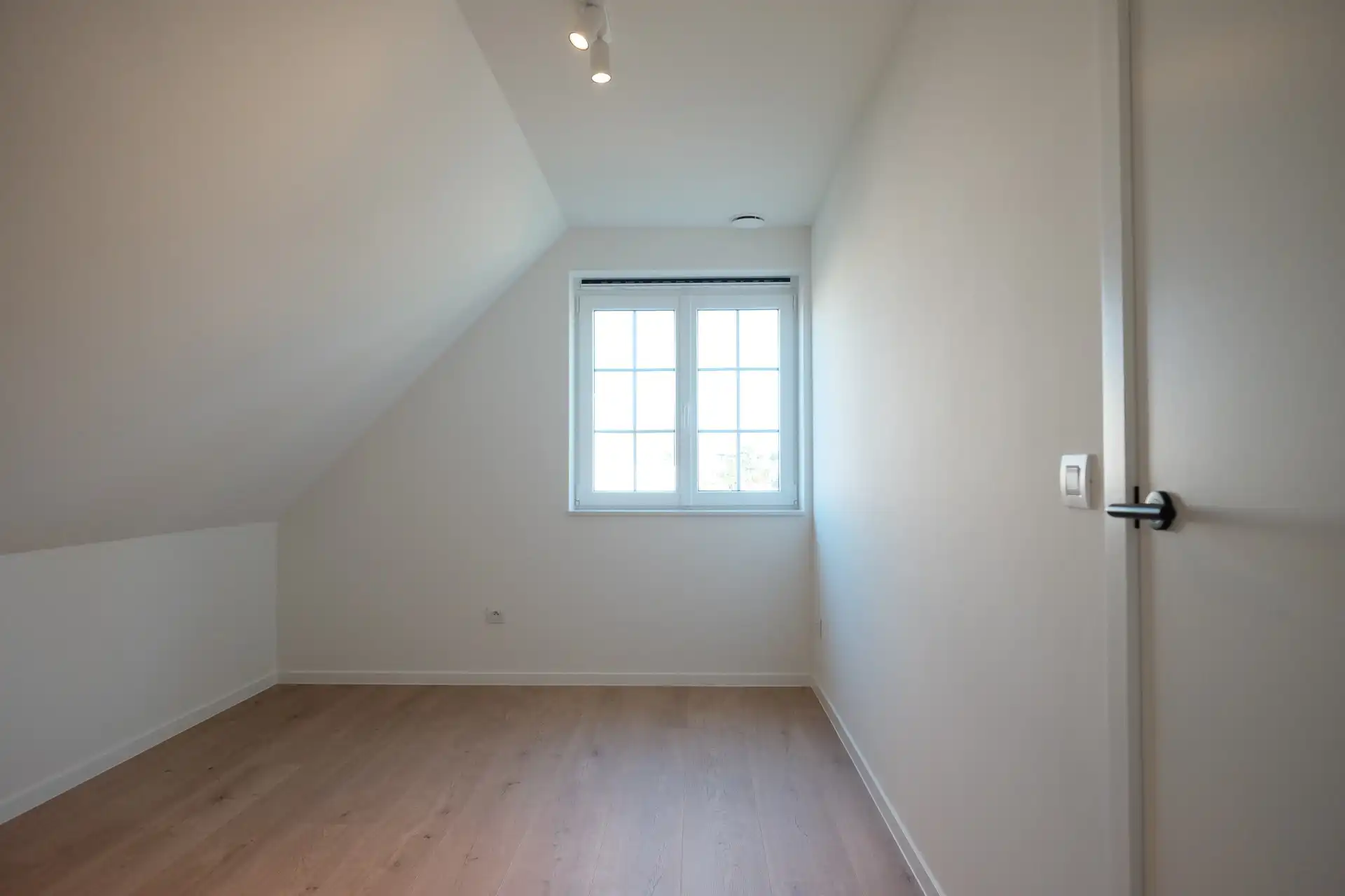Prachtige alleenstaande nieuwbouwwoning in Hooglede foto 24