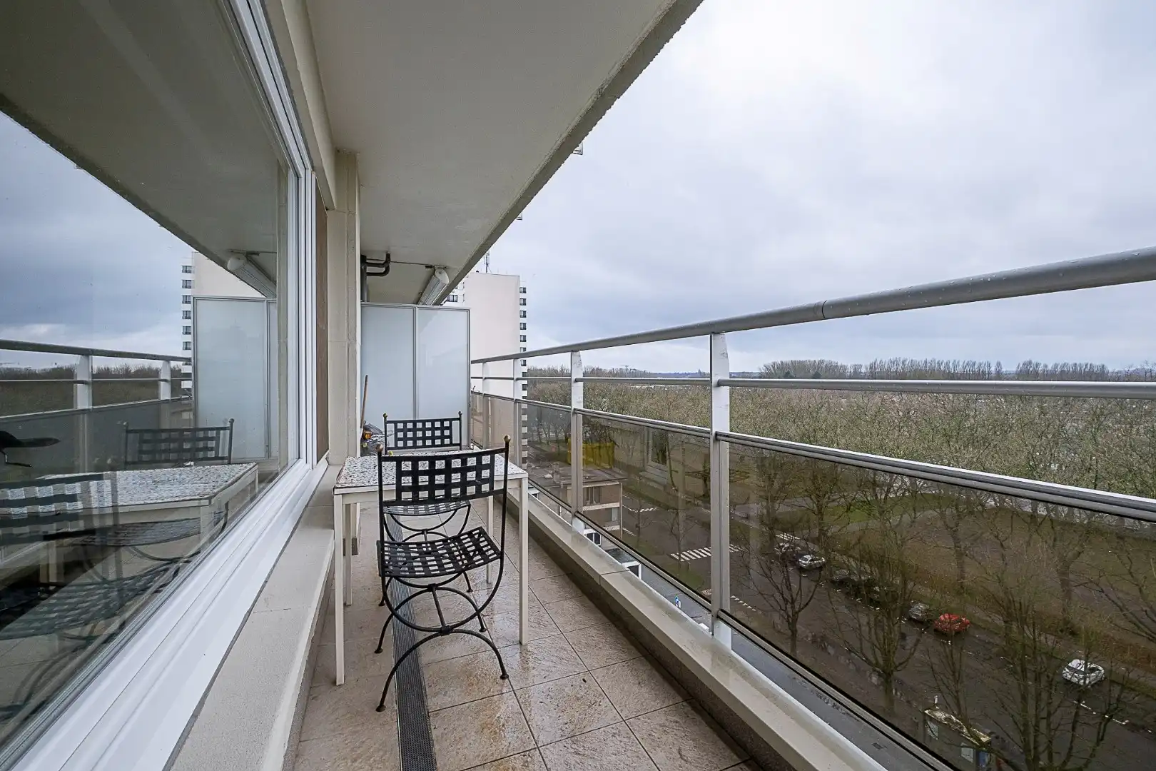 Ruim en instapklaar appartement gelegen op de 9de verdieping foto 12