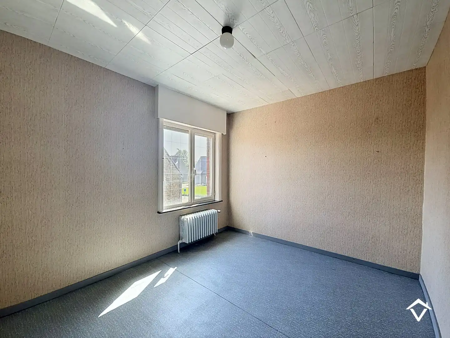 Gezinswoning met polyvalente ruimte, vijf slaapkamers en inpandige garage te Koekelare foto 13
