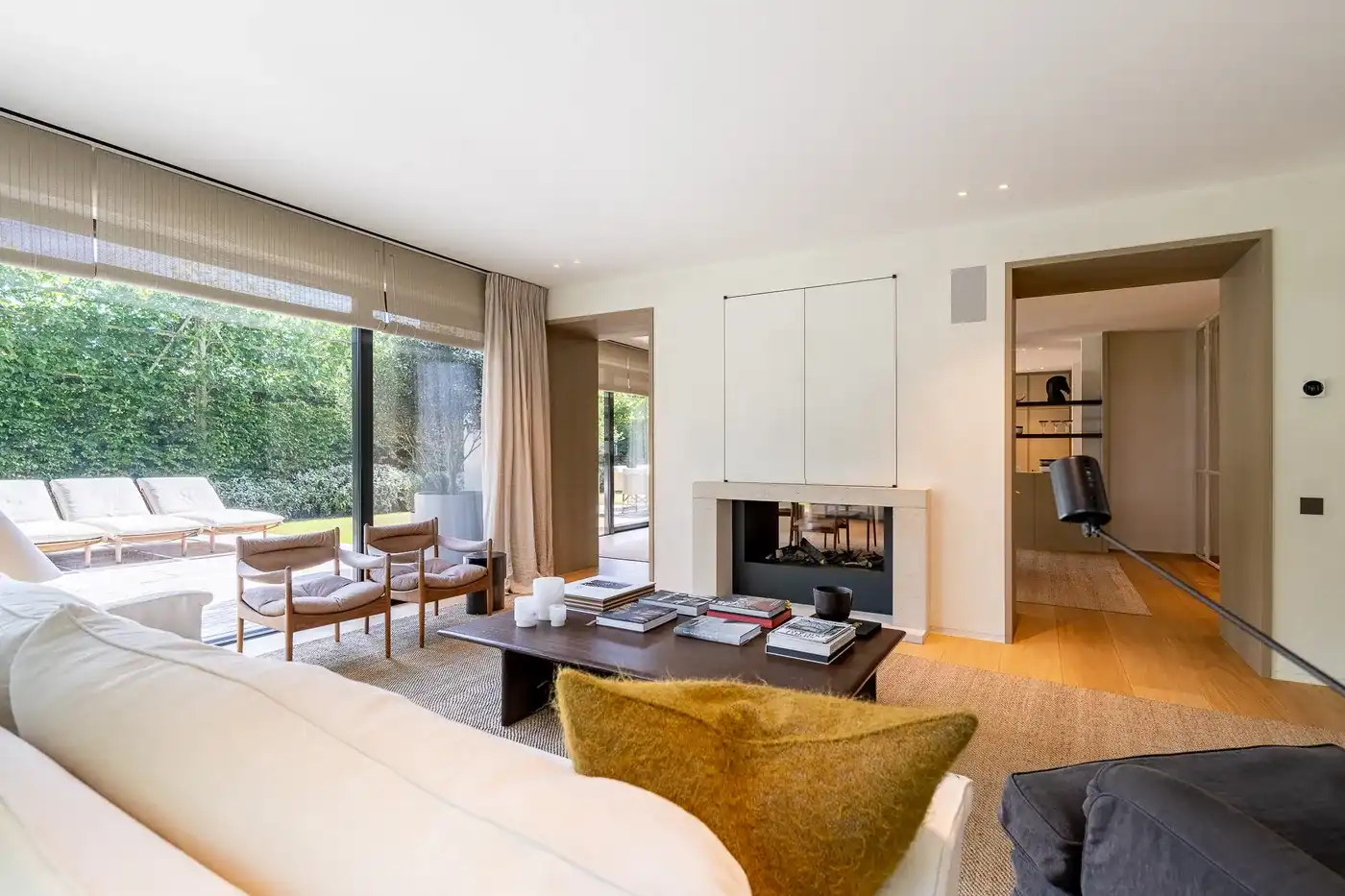 Recent gebouwde villa voorzien van een luxe afwerking, grenzend in alle privacy aan het Zwin nabij de Oosthoek  foto 4