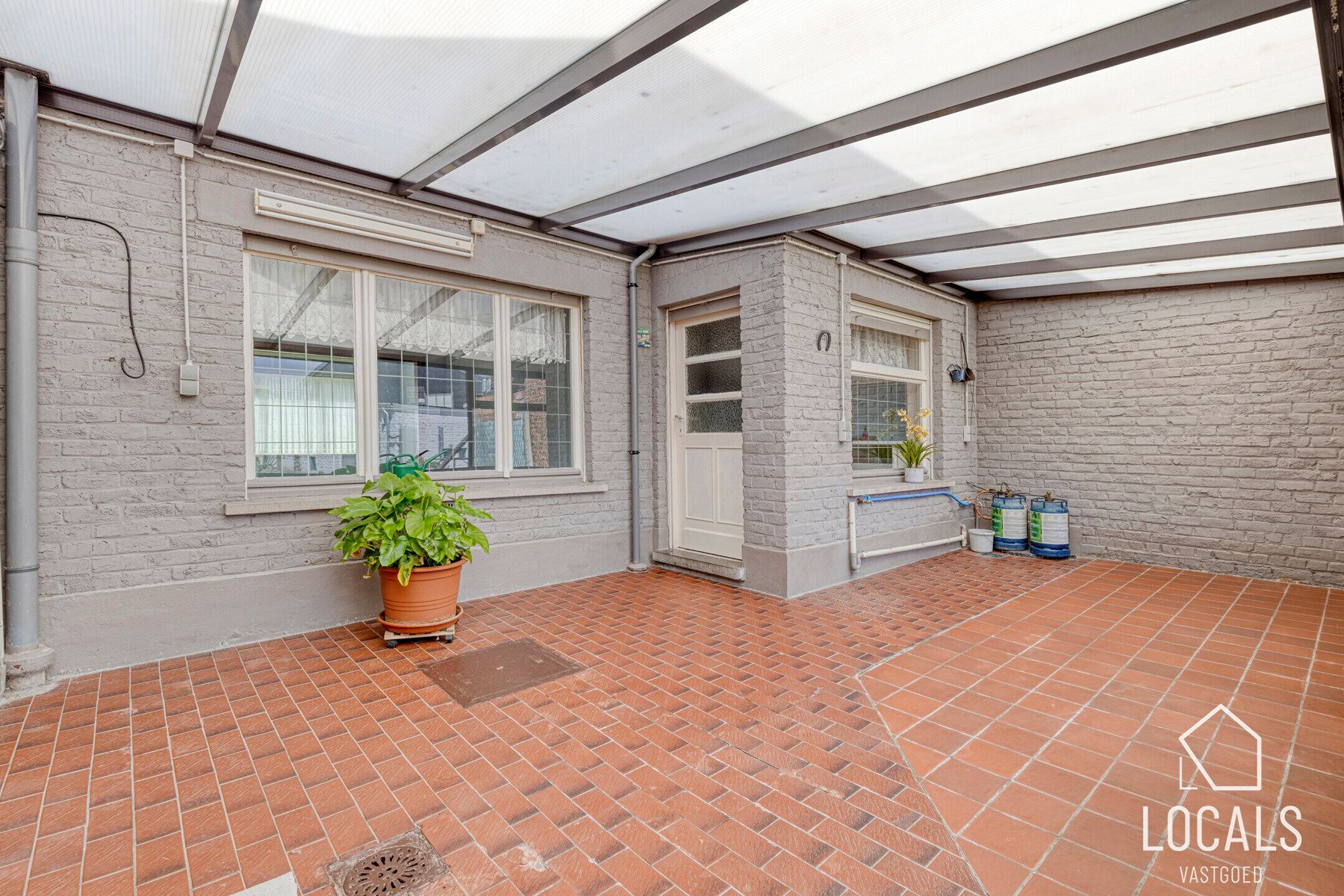Te renoveren gezinswoning met 3 slaapkamers, tuin en garage  foto 20