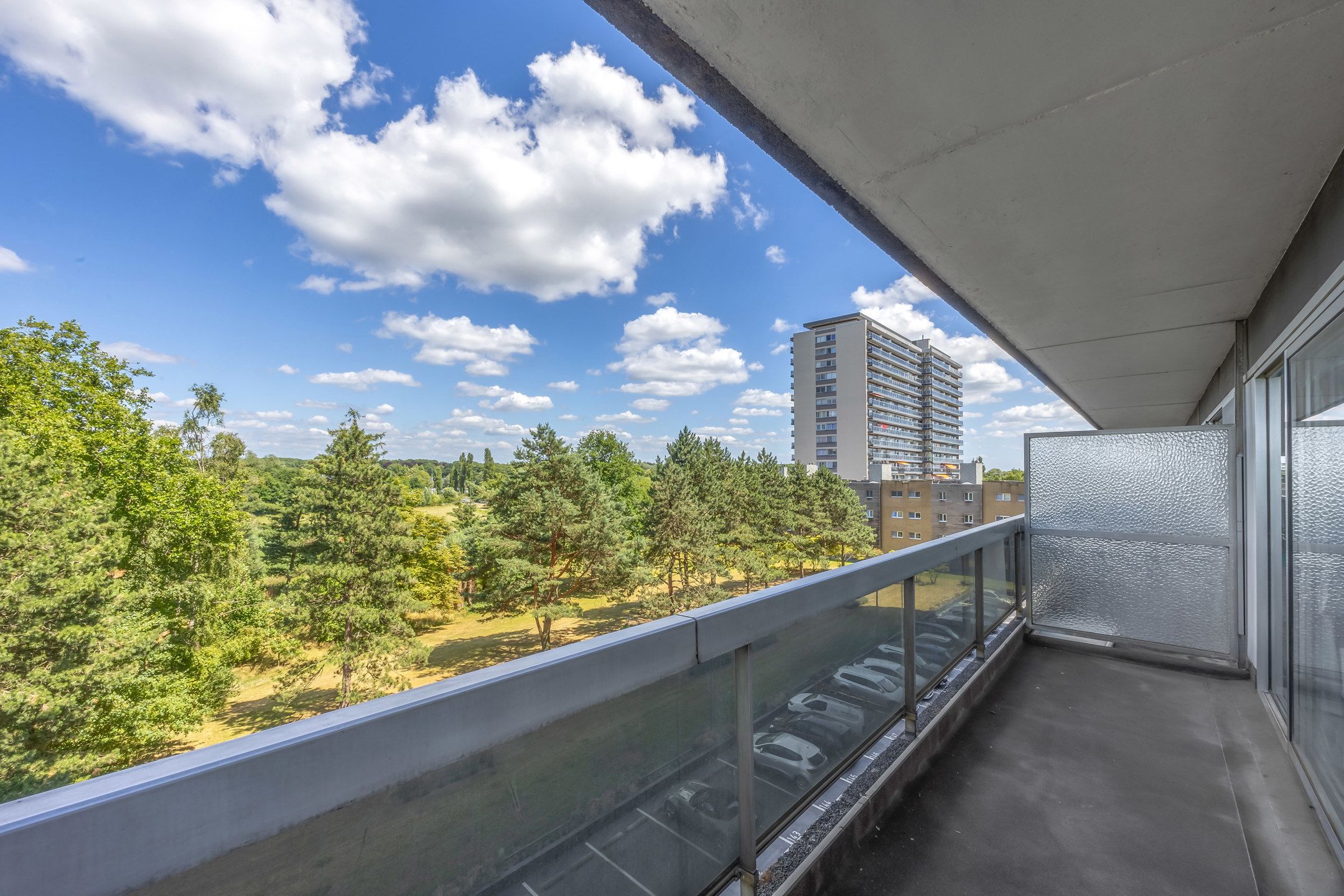 Luxe bemeubelde Studio met Terras & Groenzicht nabij Leiebos foto 13