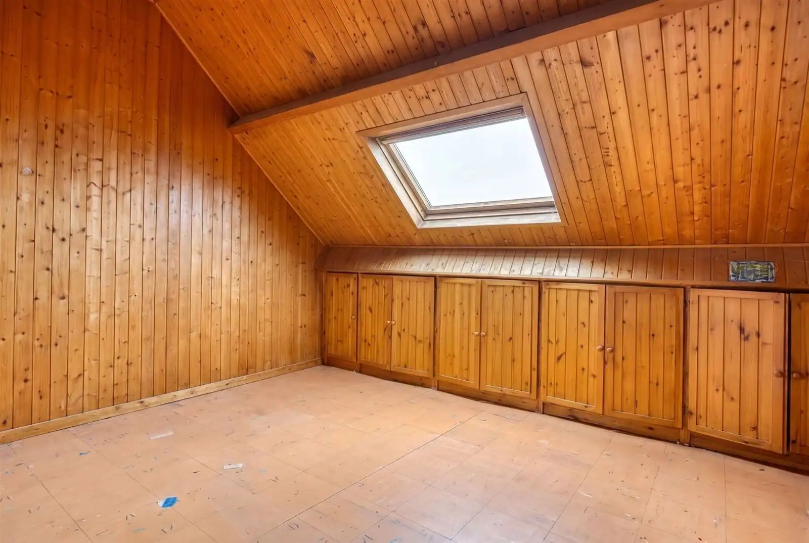 Op te frissen woning met 3 slaapkamers te Huizingen  foto 22