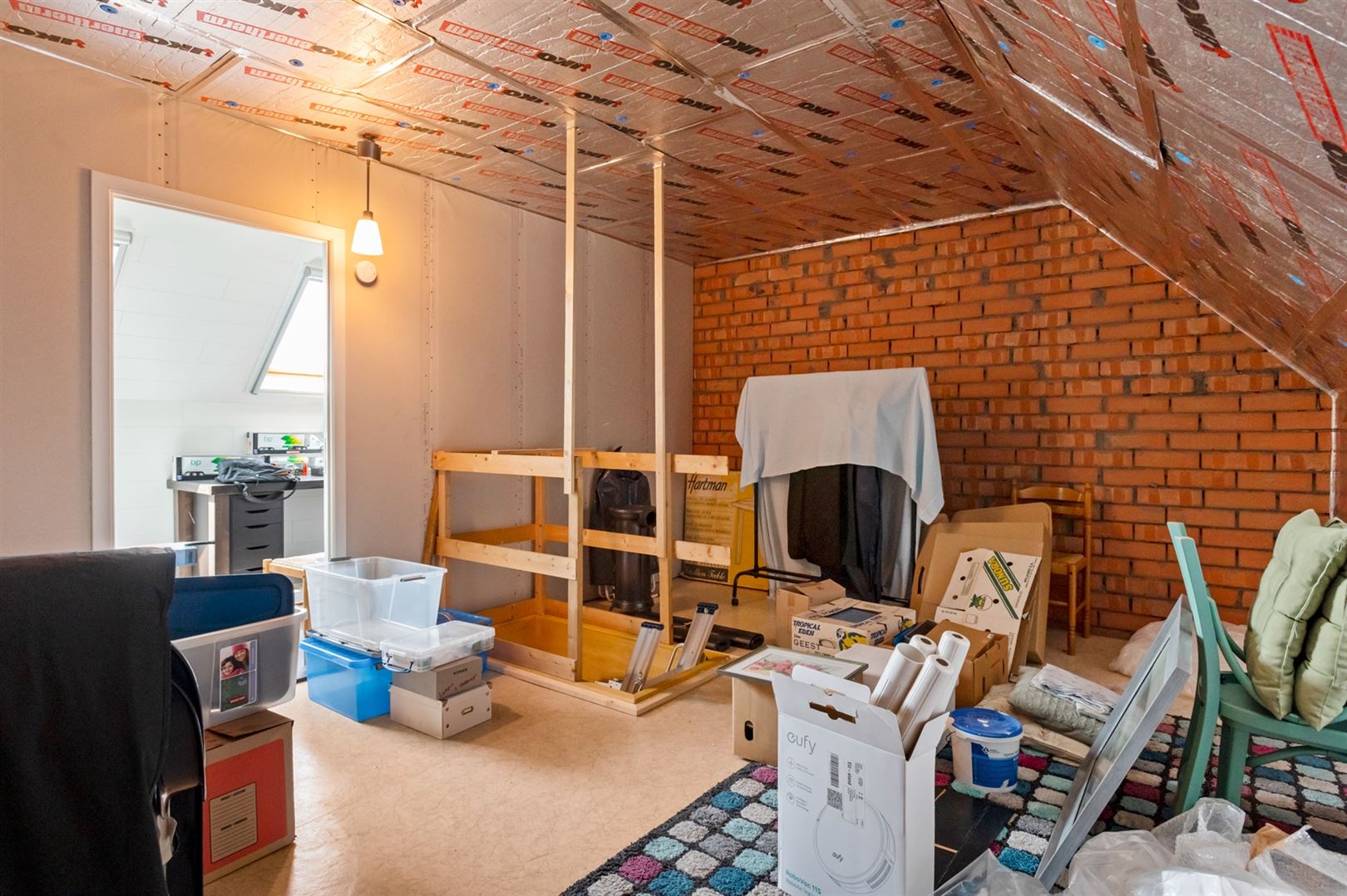 Perfect onderhouden halfopen woning met zonnige tuin. foto 16