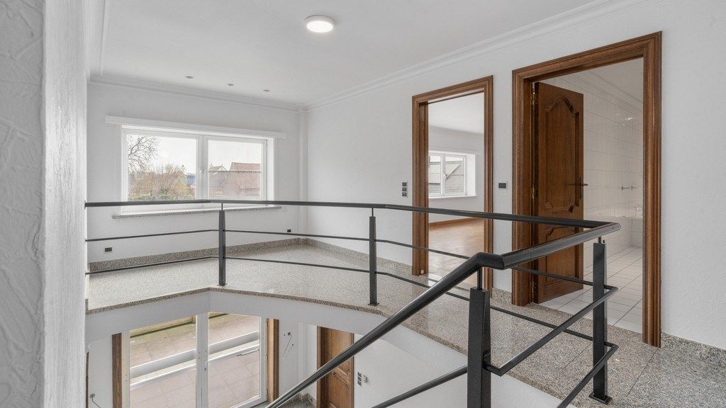 Bedrijfspand met optioneel woonst te huur in Dikkelvenne foto 21