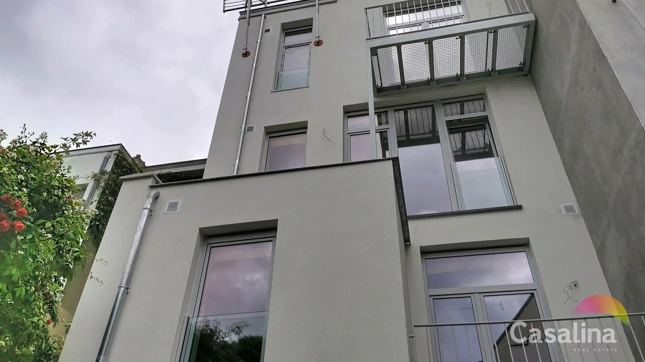 Volledig gerenoveerd, 1ste bewoning, tegenover Josaphatpark foto 6