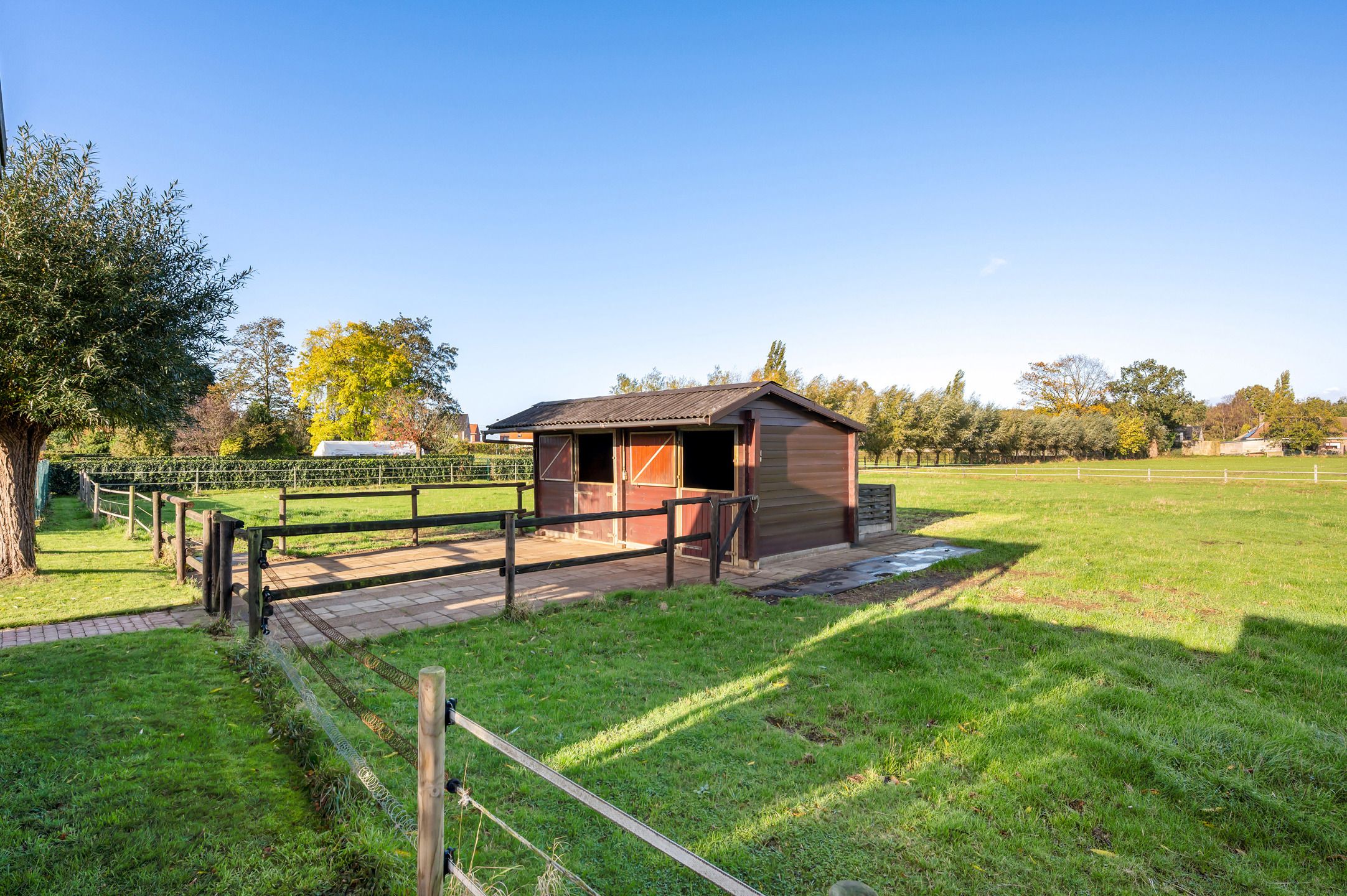 Instapklare villa op perceel van Ca. 4.010 m²! foto 26