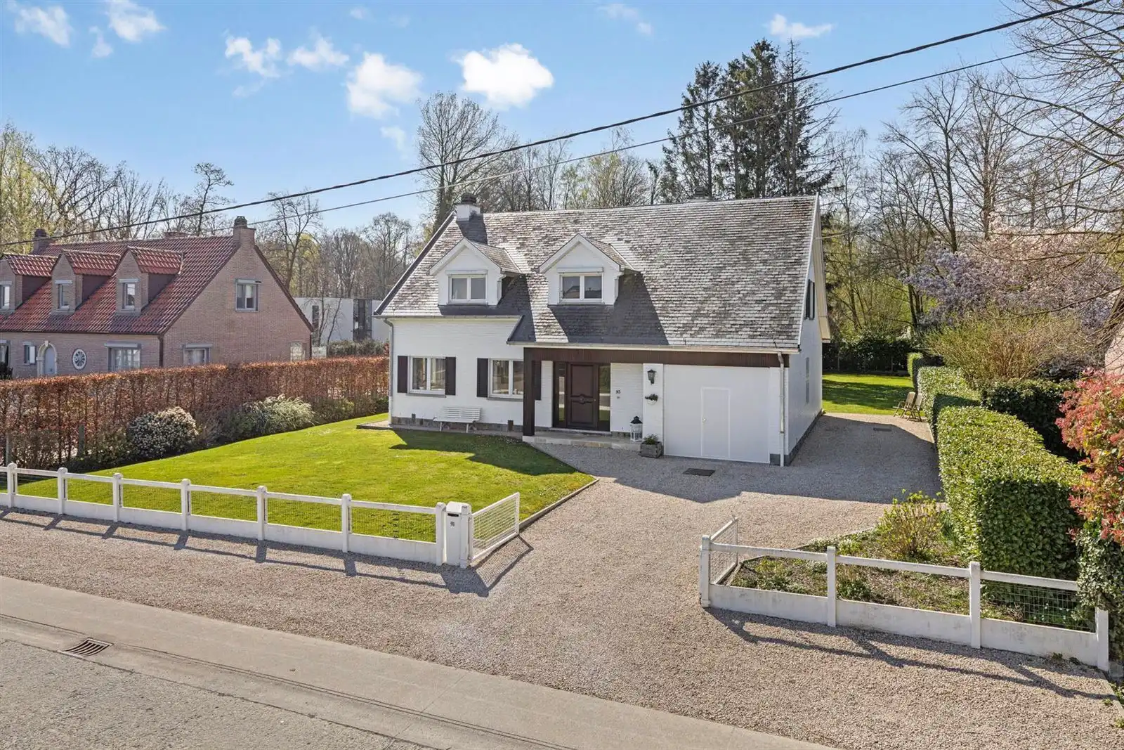 Charmante villa bij het bos van Strihoux foto 4