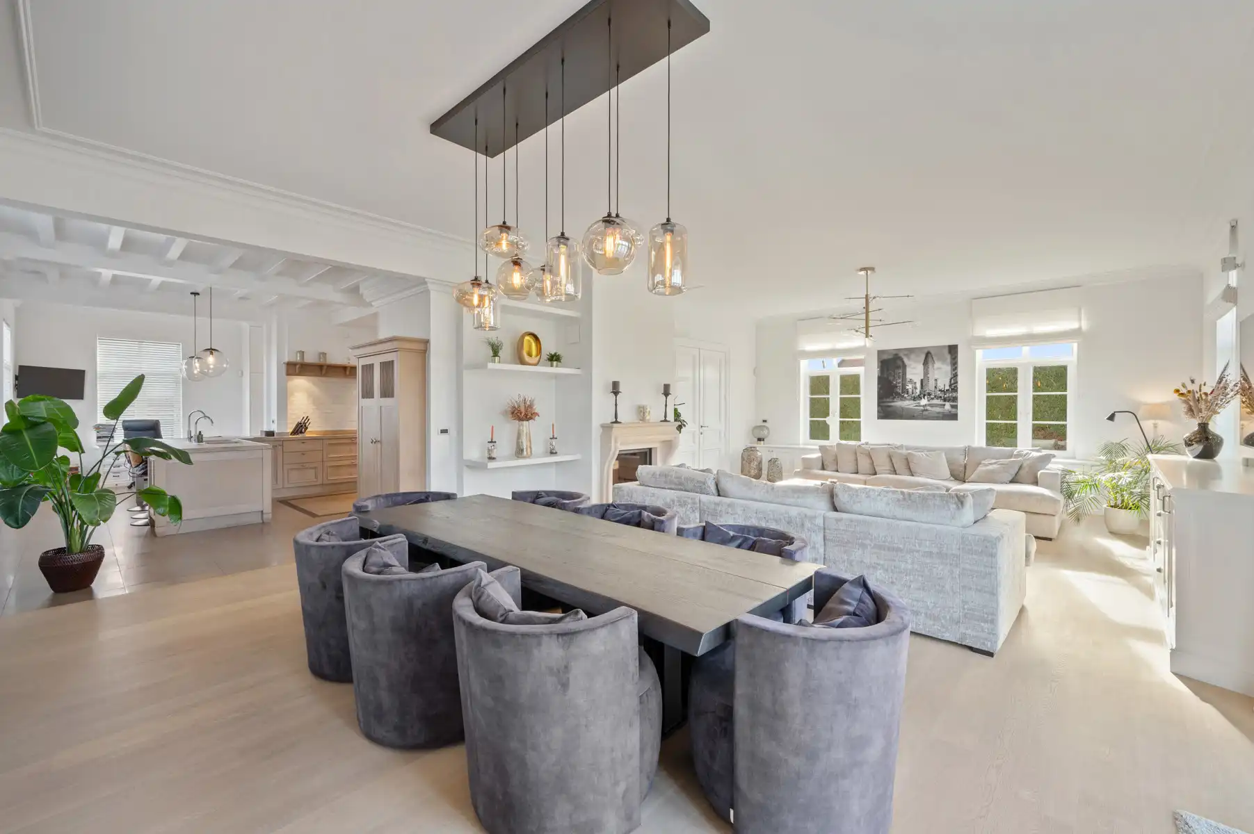 Prachtige villa in tijdloze architectuur te SCHRIEK foto 7