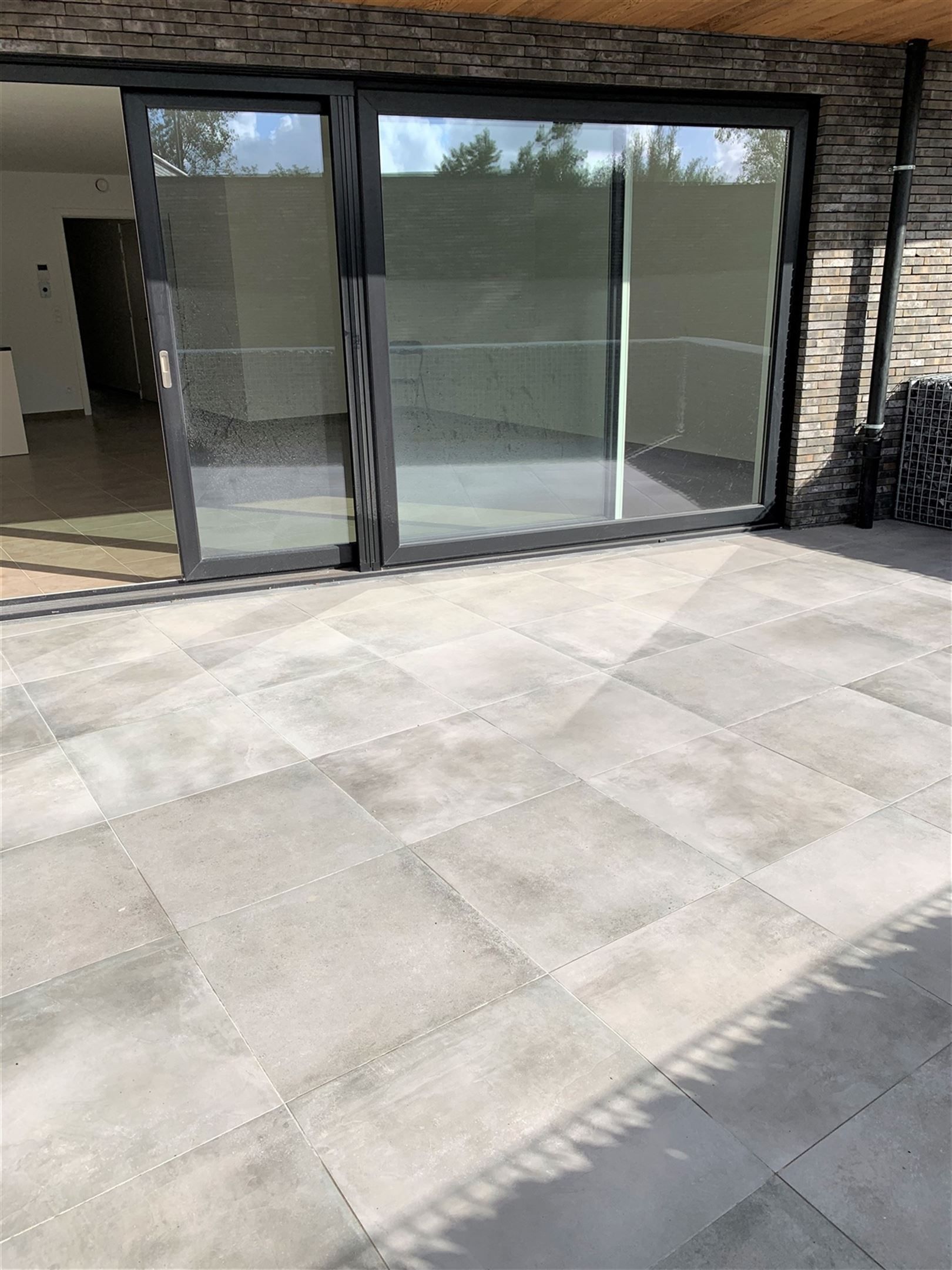 ongemeubeld gelijkvloers appartement foto 13