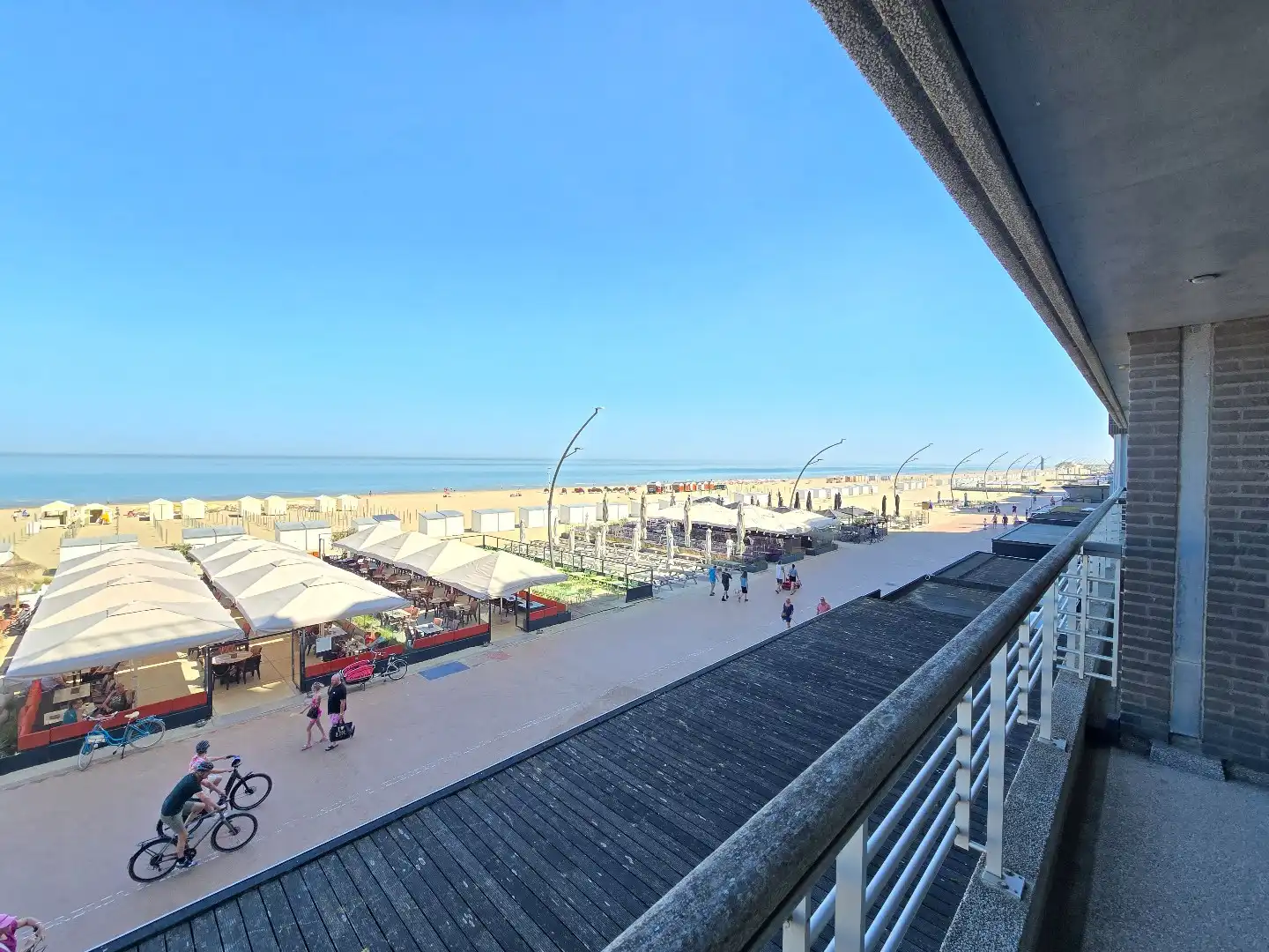 Appartement met 3 slpks en frontaal zeezicht foto 4