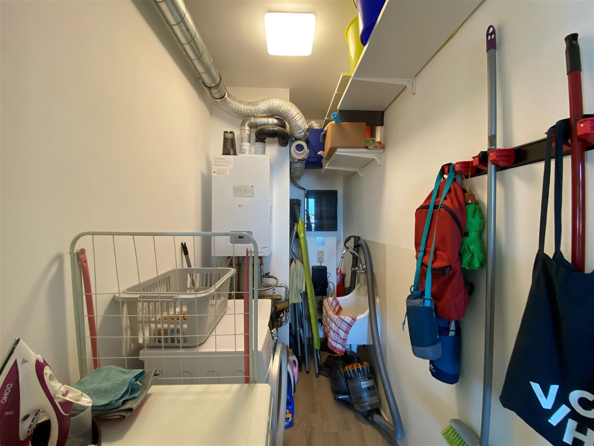 Mooi afgewerkt 2-slpk appartement te Kaprijke met 2 terrassen en ondergrondse staanplaats en berging foto 11