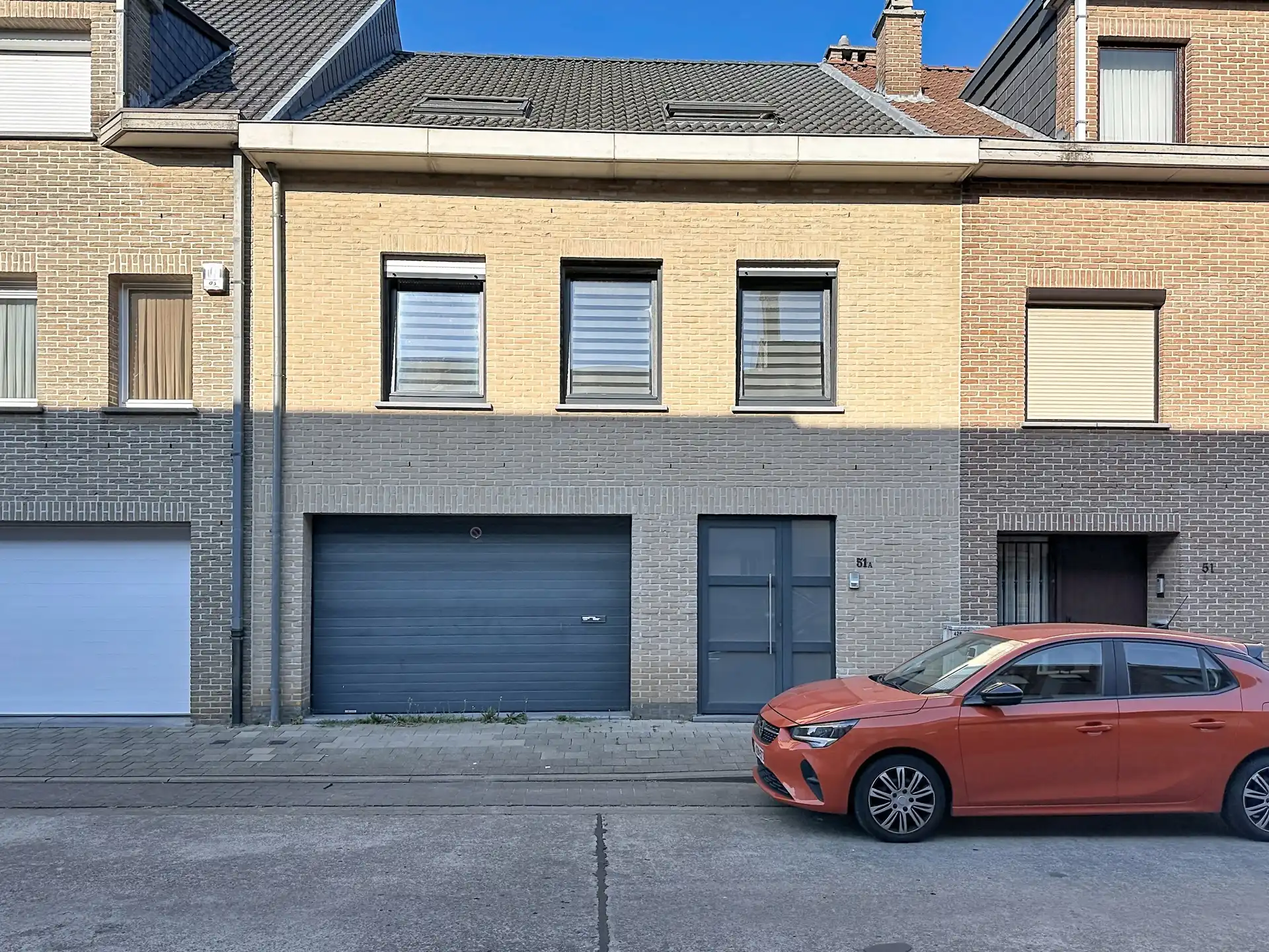 Rustig gelegen praktische woning met tuin en garage foto {{pictureIndex}}