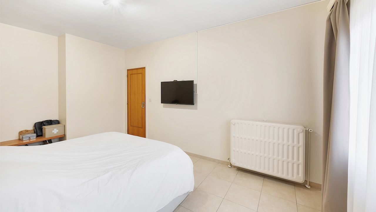 Ruim appartement, uitermate geschikt voor jaarverhuur of vaste bewoning foto 16