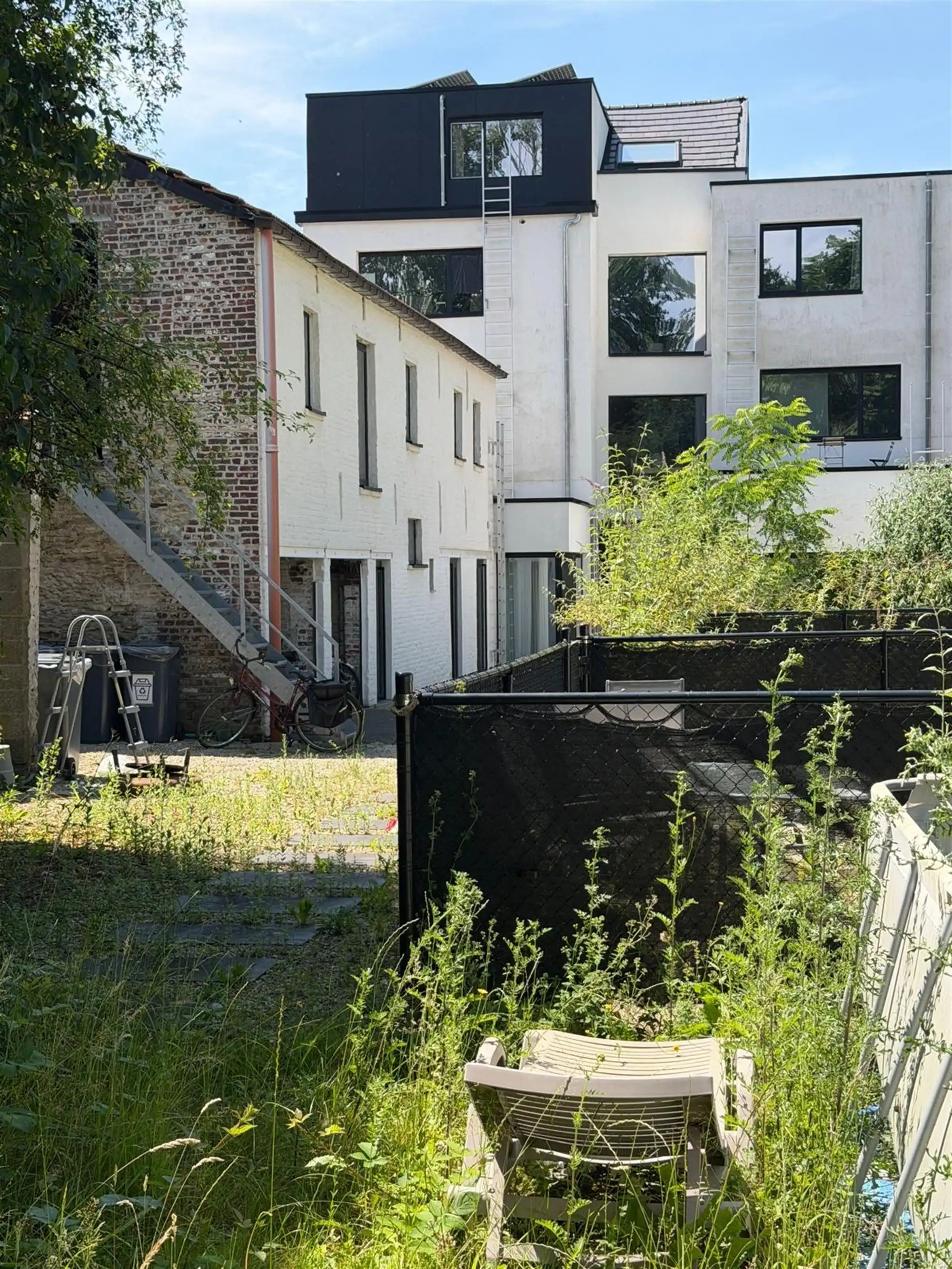 Studentenkamer privatief sanitair met groene tuin foto 7