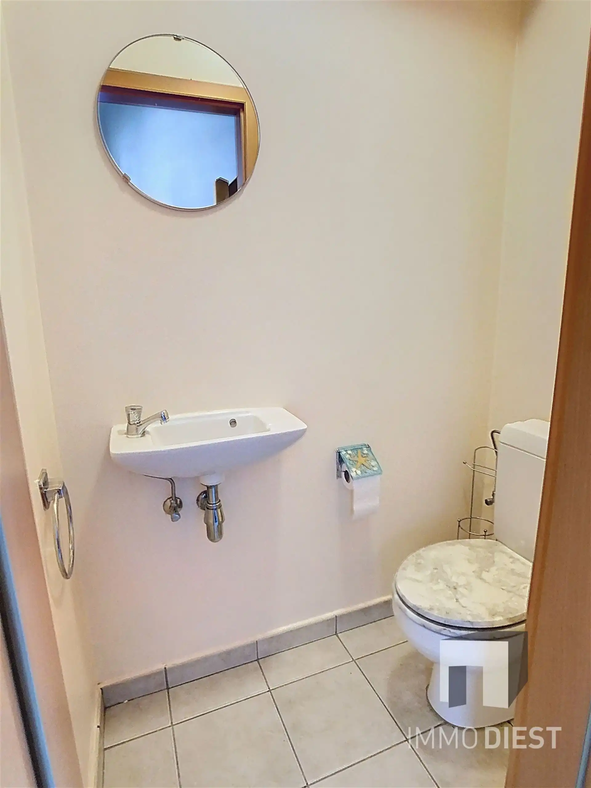 Triplex met 2 slaapkamers en inpandige garage foto 8