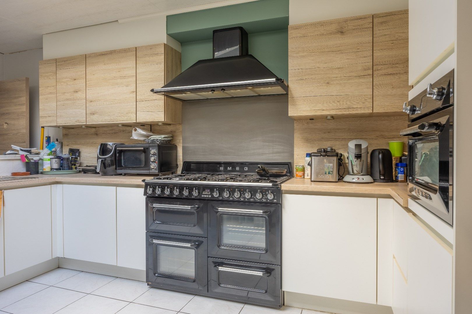 Starterswoning met drie slaapkamers en tuin foto 4