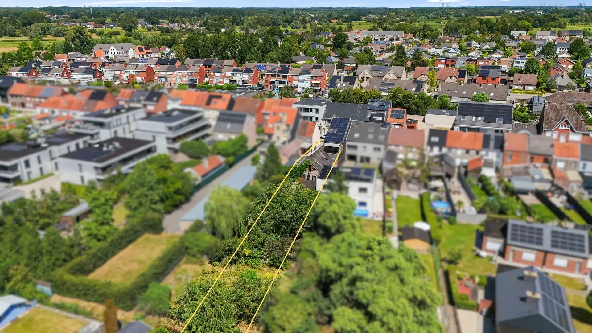 Handelspand met bovenliggende woonst te centrum Stekene foto 8