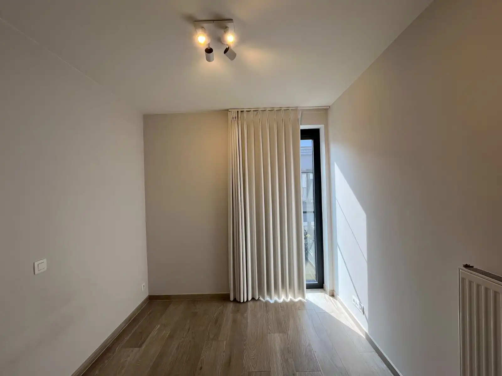 Gezellig en lichtrijk appartement met 2 slaapkamers, terras en staanplaats in hartje Waregem foto 14