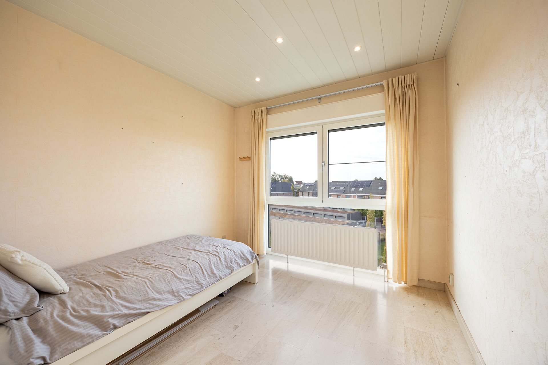 Lichtrijk appartement met drie slaapkamers en terras foto 6