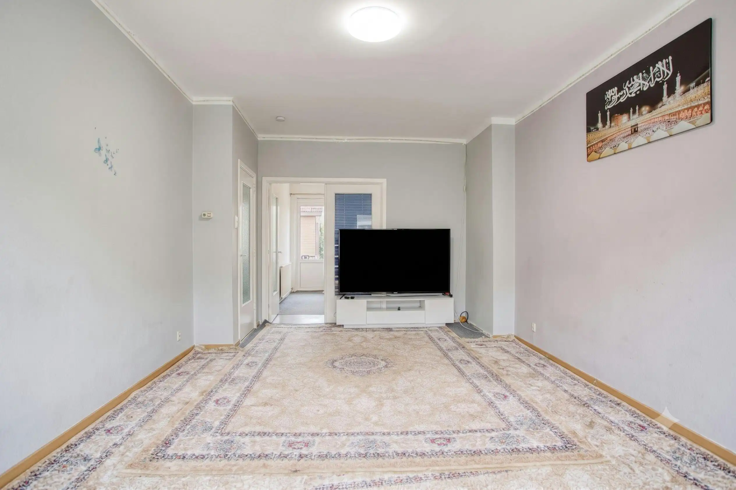 Te renoveren appartement met twee slaapkamers foto 4