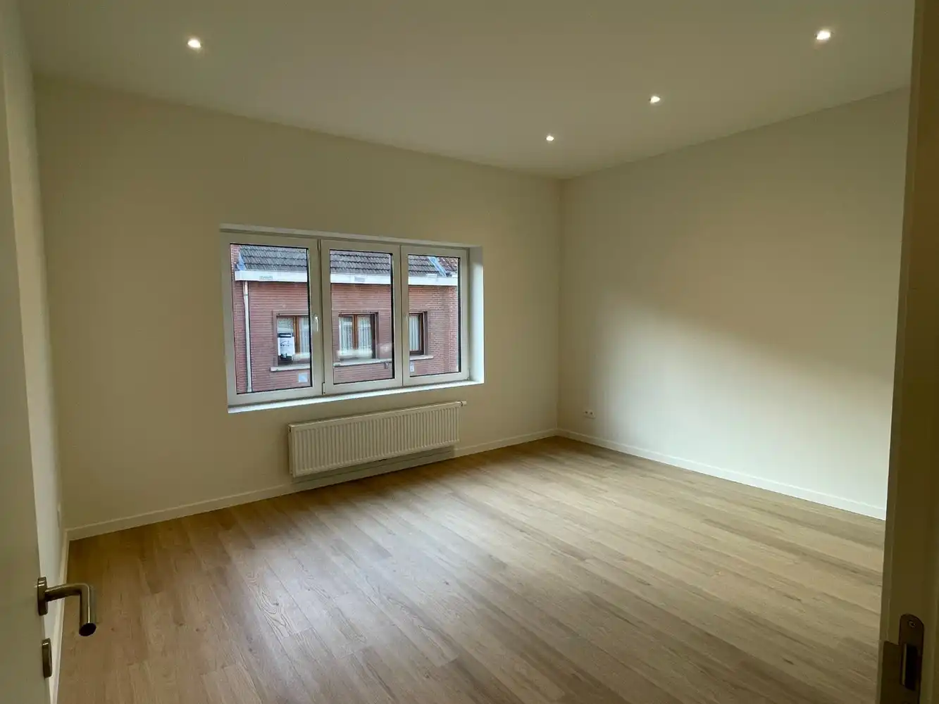 Instapklare, energiezuinige rijwoning met zonnig terras nabij Provinciedomein Kessel-Lo foto 14