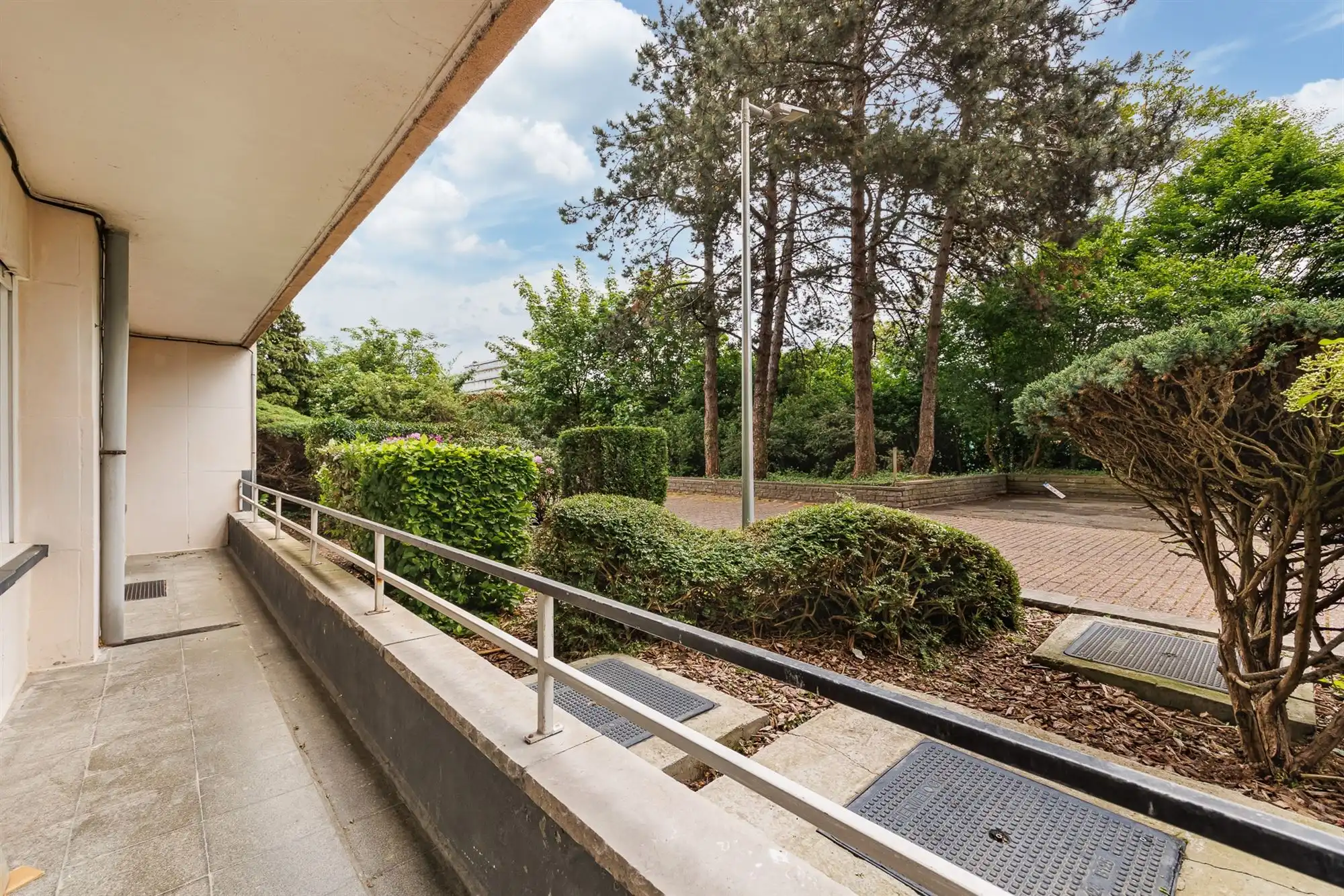 Lichtrijk gelijkvloersappartement met 2 slpk op TOPlocatie foto 19