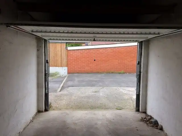 Garage, Torhout foto 3