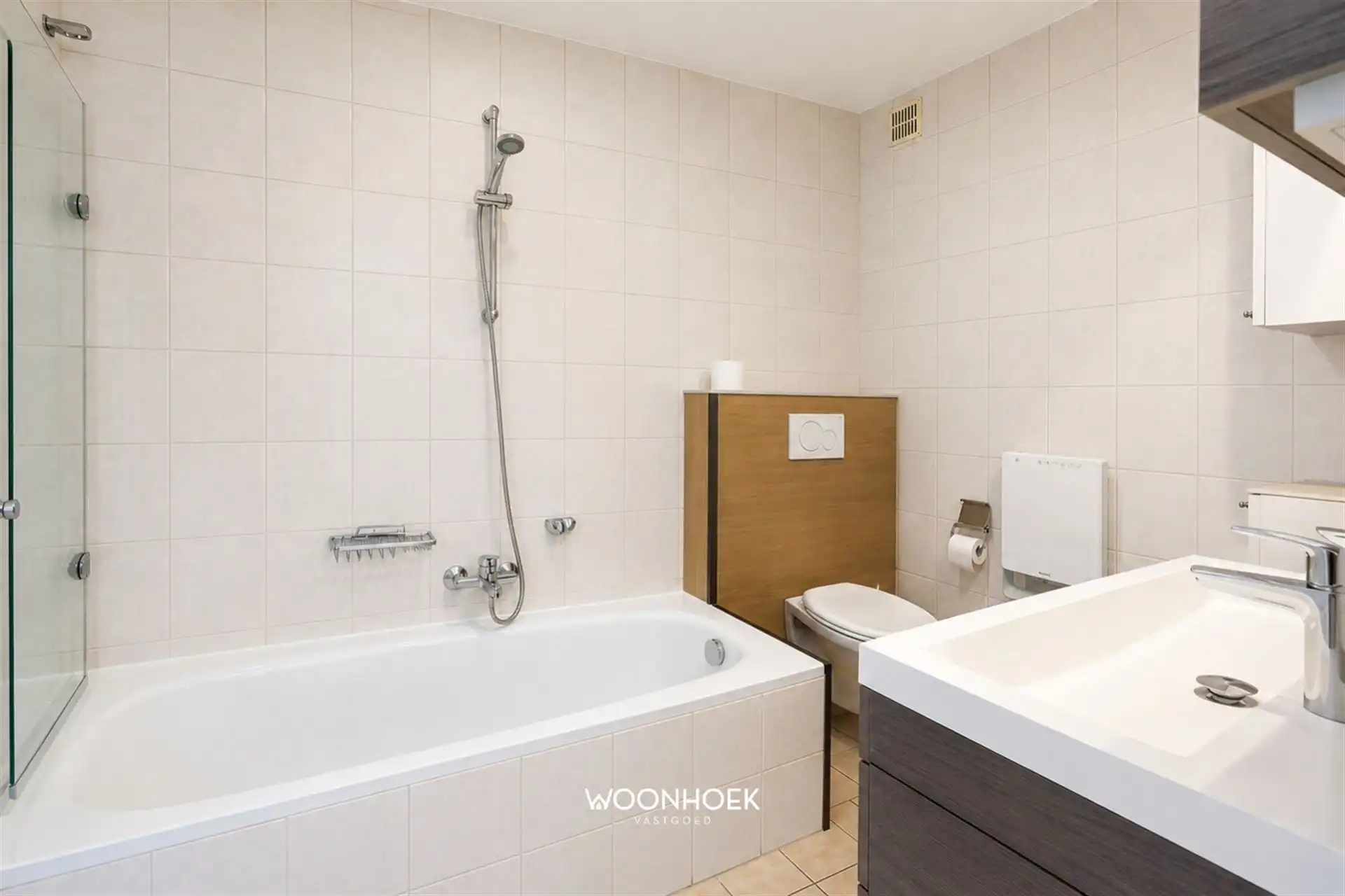 Modern 2-slpk appartement met 2 terrassen foto 9