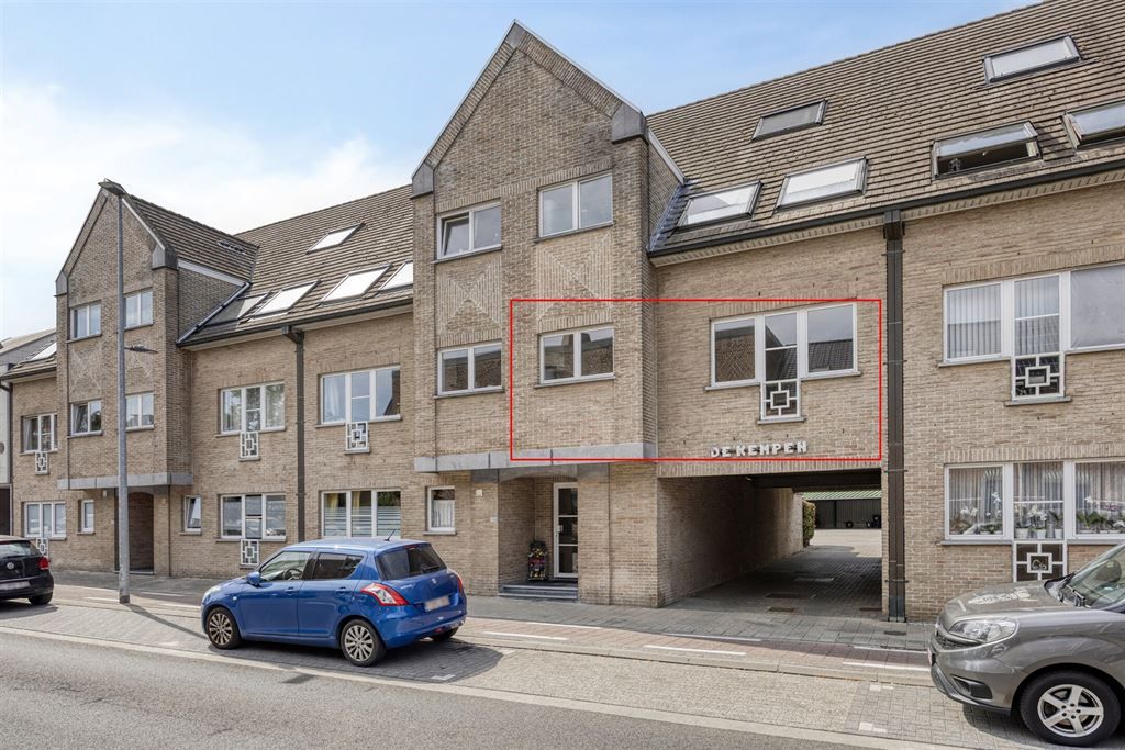 Recent gerenoveerd appartement foto {{pictureIndex}}