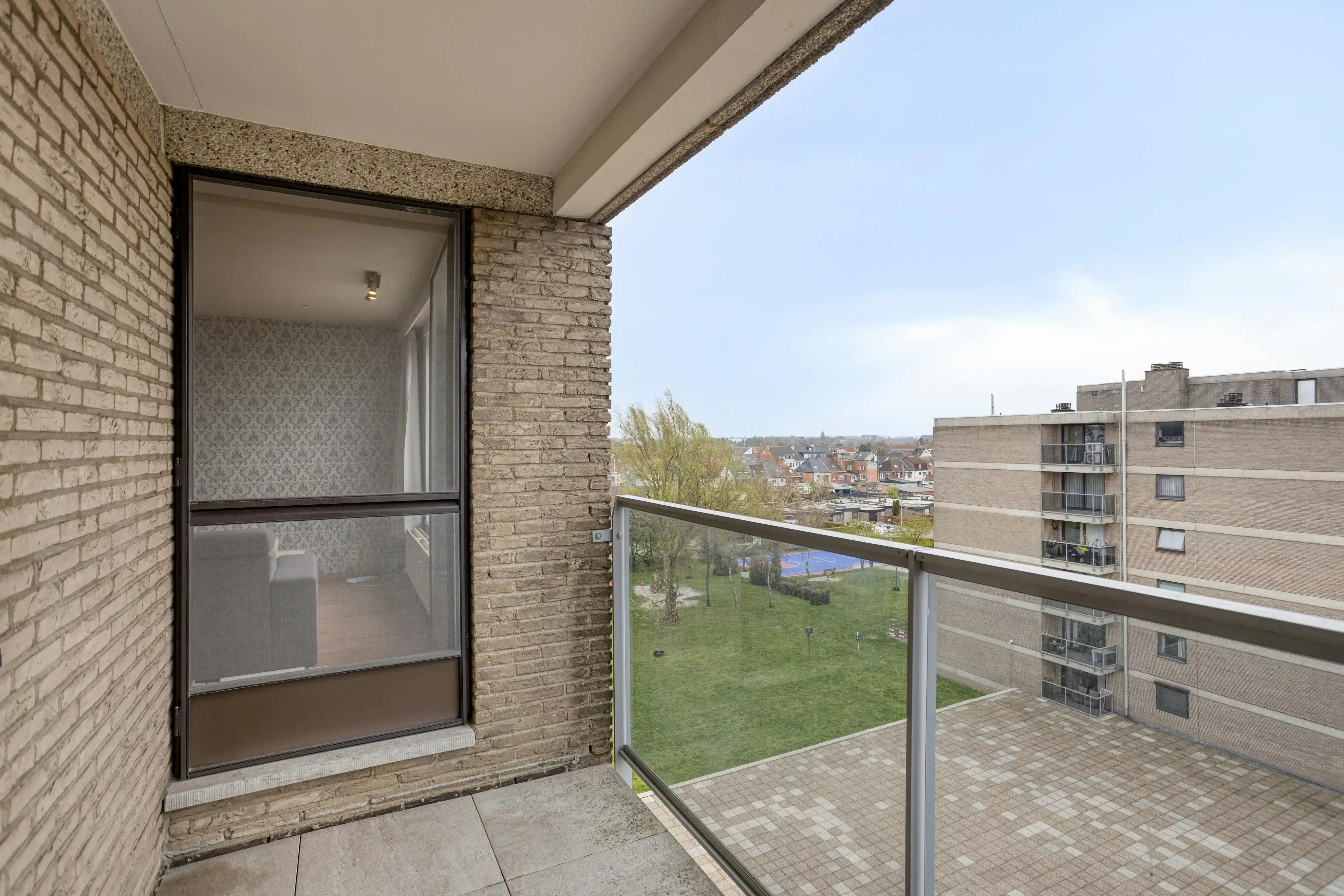 Ruim appartement met 3 slaapkamers en autostandplaats in Hasselt foto 5