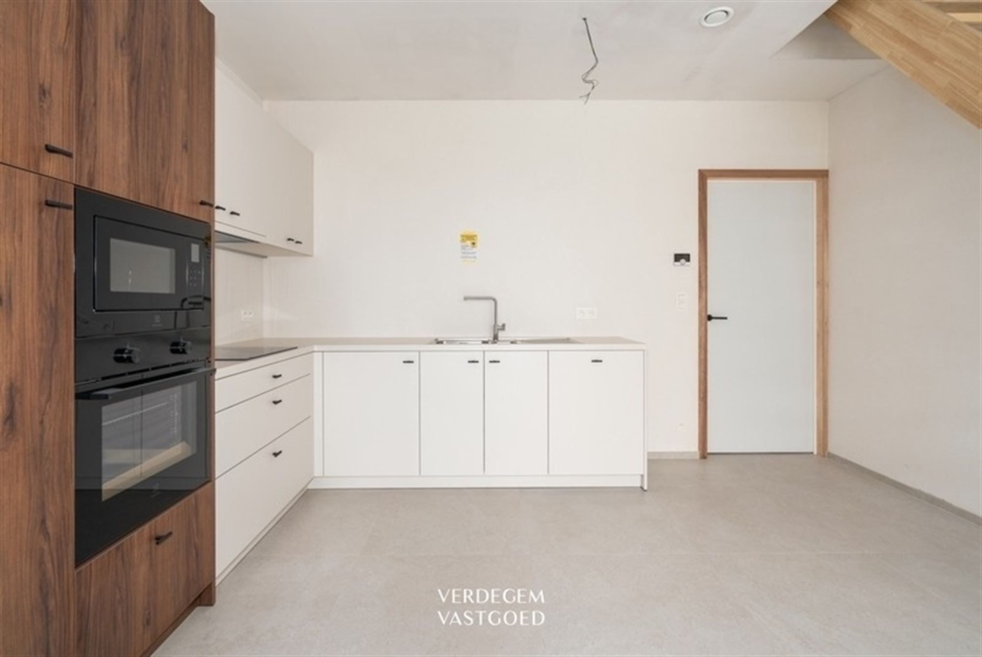 Volledigvernieuwde woning op unieke ligging met 2 slaapkamers en E-peil 45 foto 4