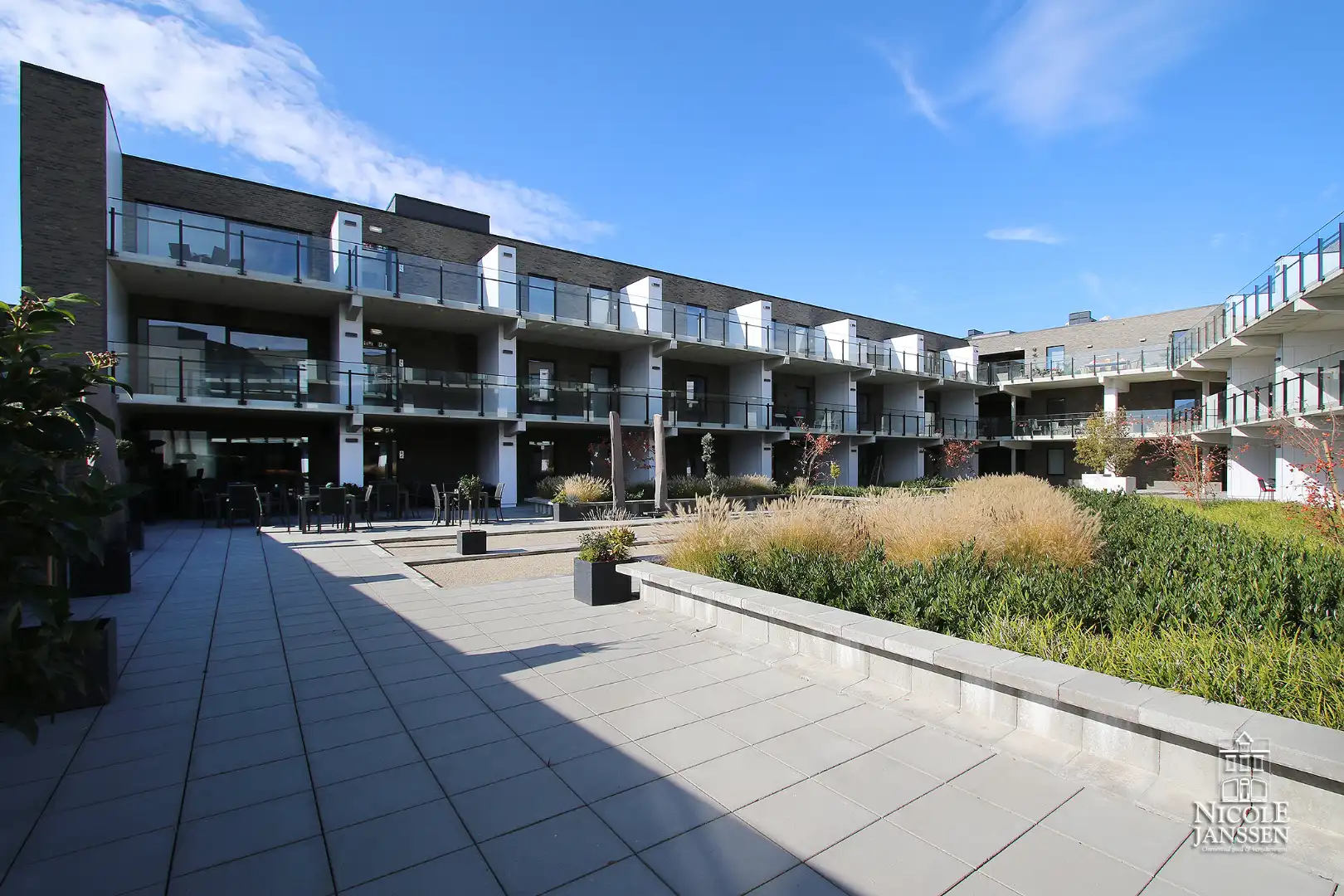 Nieuwbouwappartement van 83,19m² met één slaapkamer foto {{pictureIndex}}