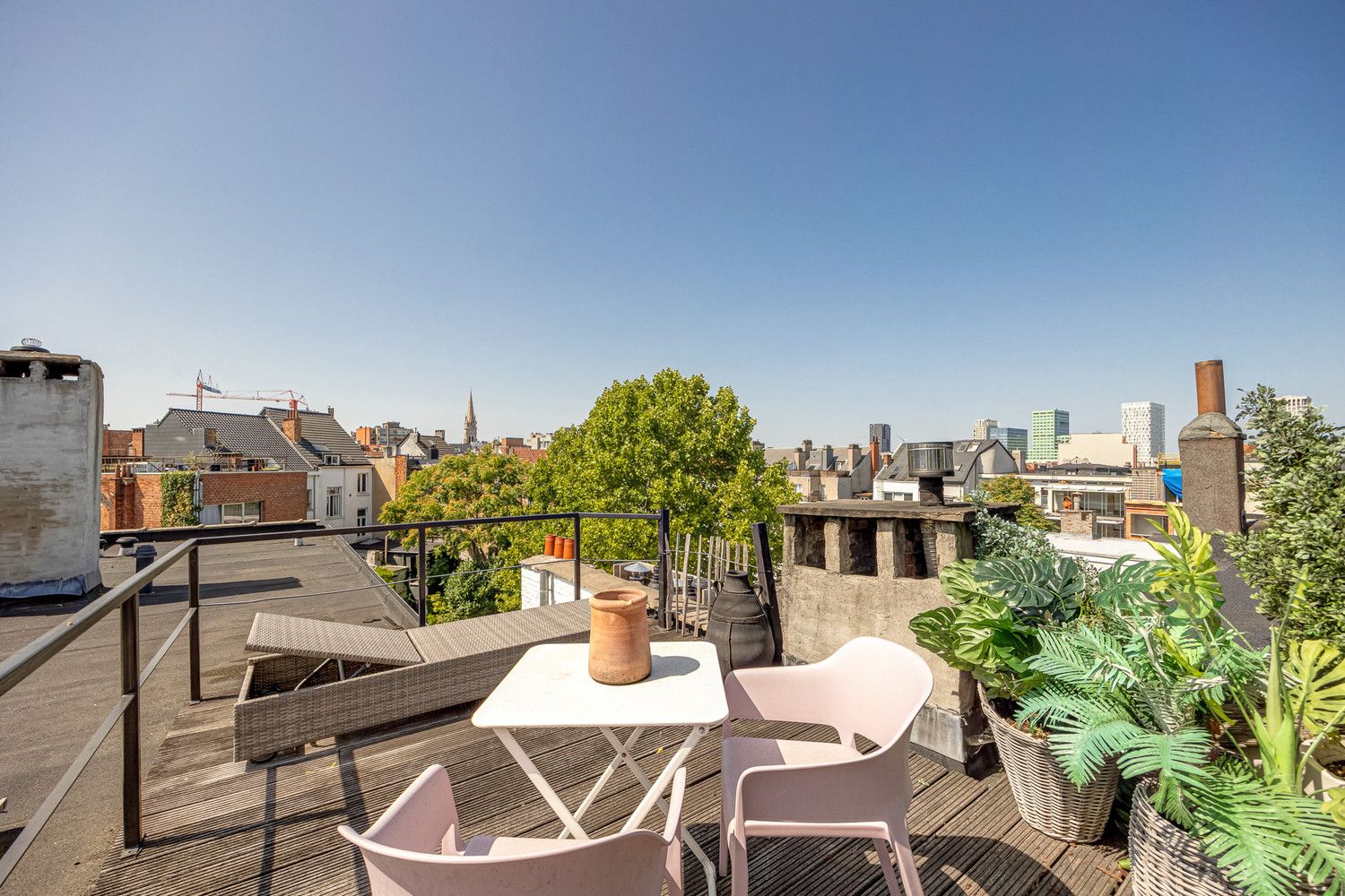 Prachtige gerenoveerde herenwoning van 341 m² in hartje Antwerpen met tal van mogelijkheden: combi wonen/werken of gedeeltelijke verhuurmogelijkheden foto 44