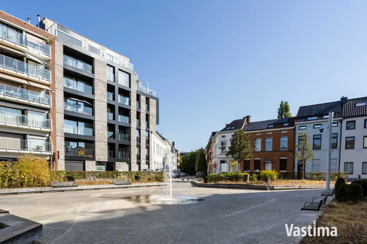 Instapklare dokterswoning met garage en 5 slaapkamers foto 32