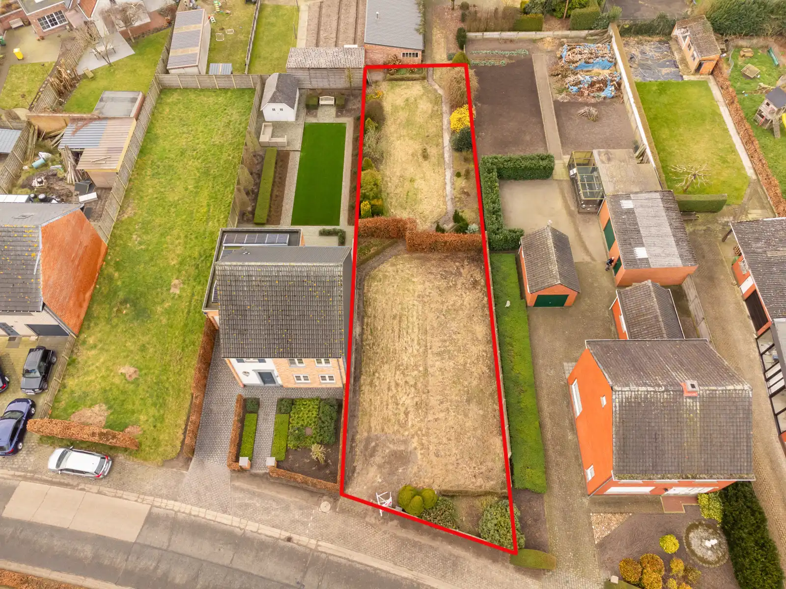 Bouwgrond voor halfopen bebouwing te koop 554m2 Wortel foto 4