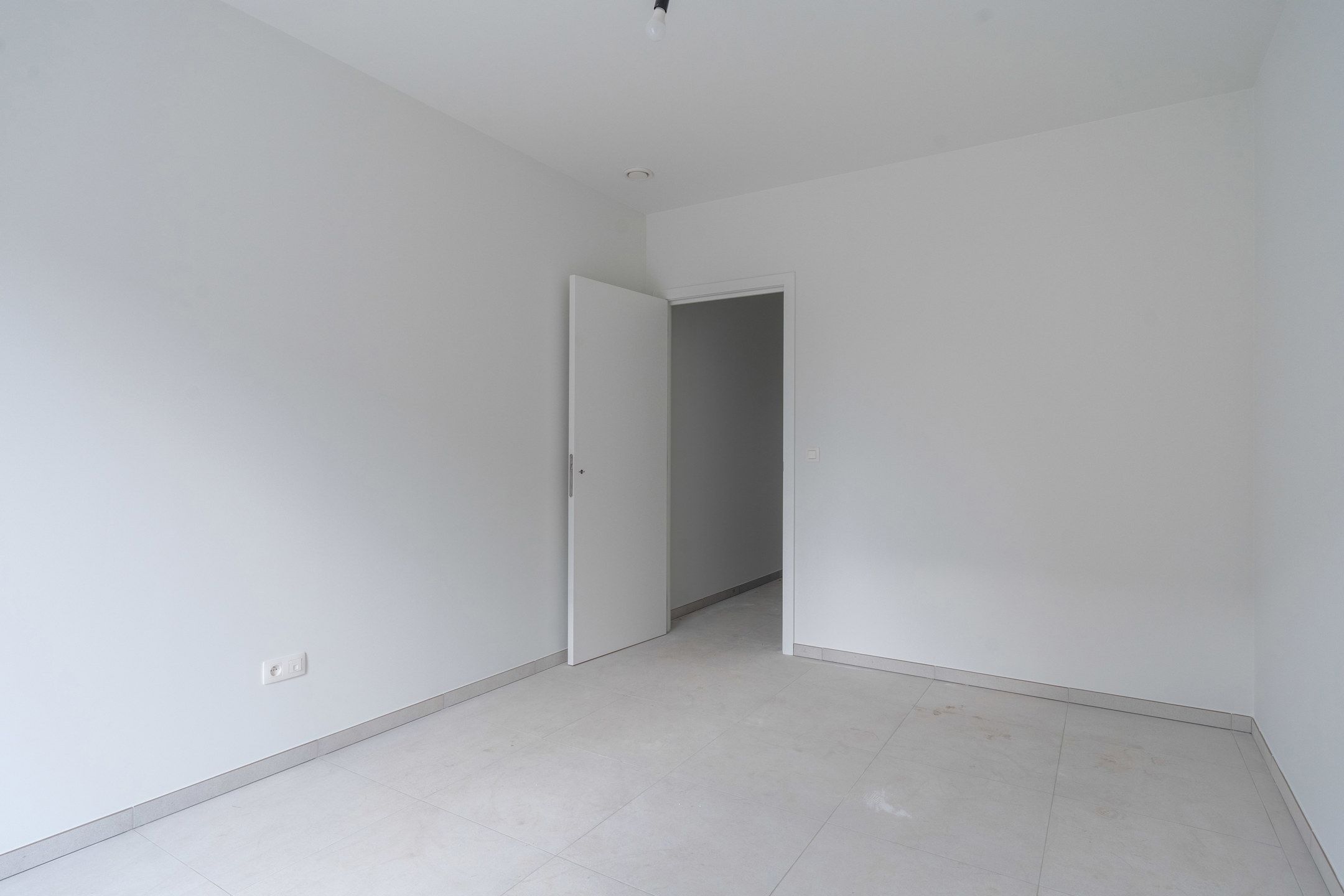 Nieuwbouw appartement met 1 slaapkamer en terras te Geel foto 8
