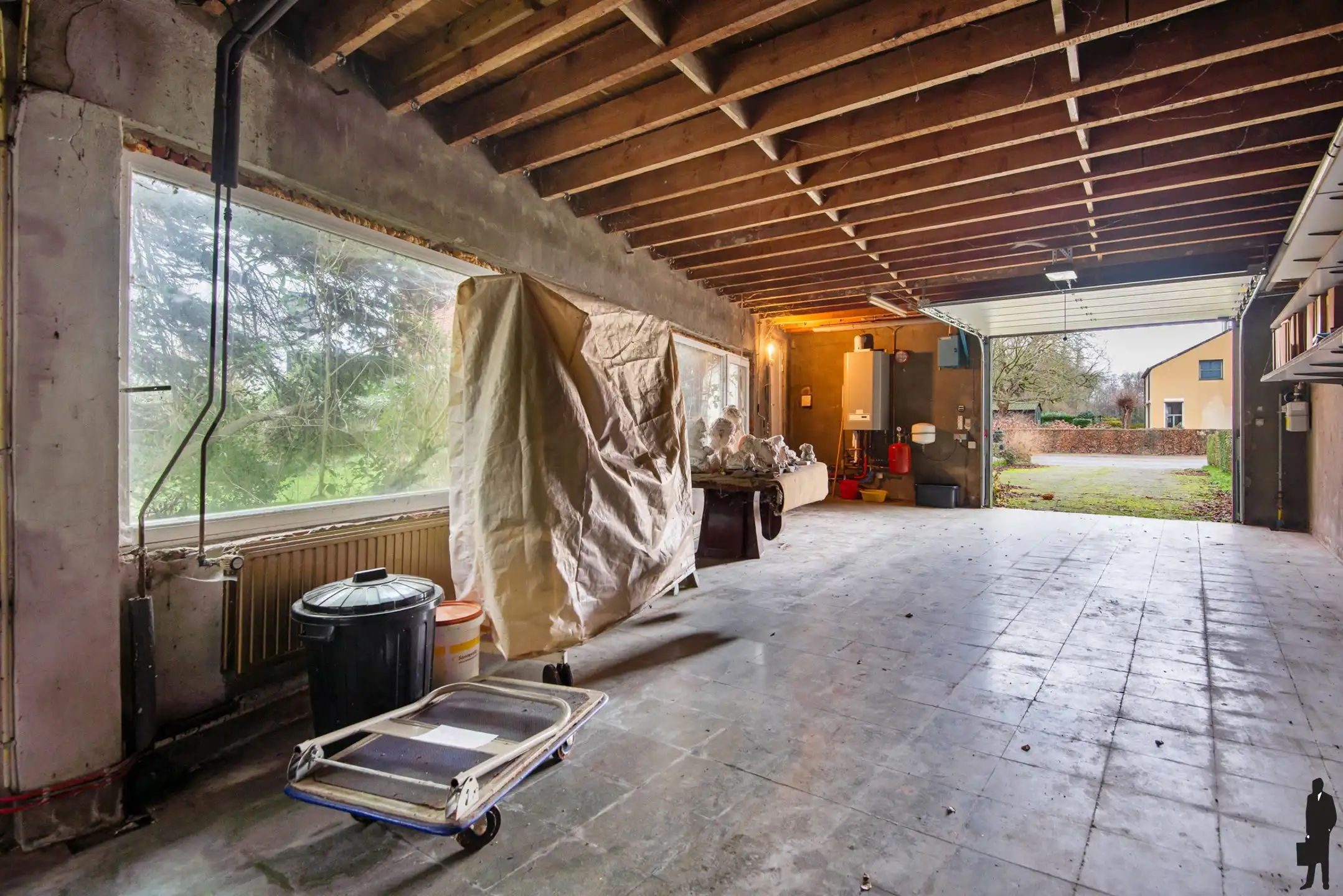 Te renoveren woning met veel mogelijkheden op een toplocatie foto 28