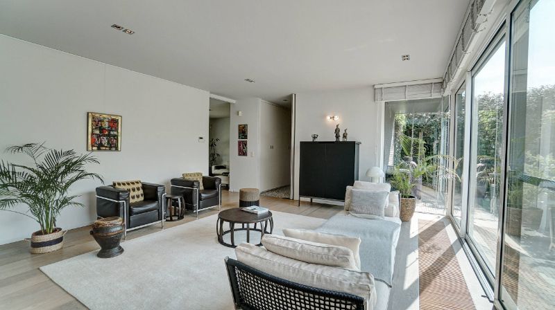 Exclusieve moderne villa van 389m² met openluchtzwembad foto 10