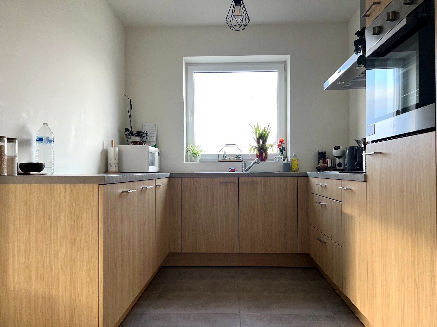 Te huur: Ruim en lichtrijk appartement met garage – Harelbeke foto 7