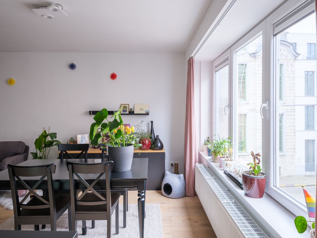 Instapklaar appartement op een toplocatie in het hart van Gent – recent gerenoveerd met twee ruime slaapkamers. foto 3